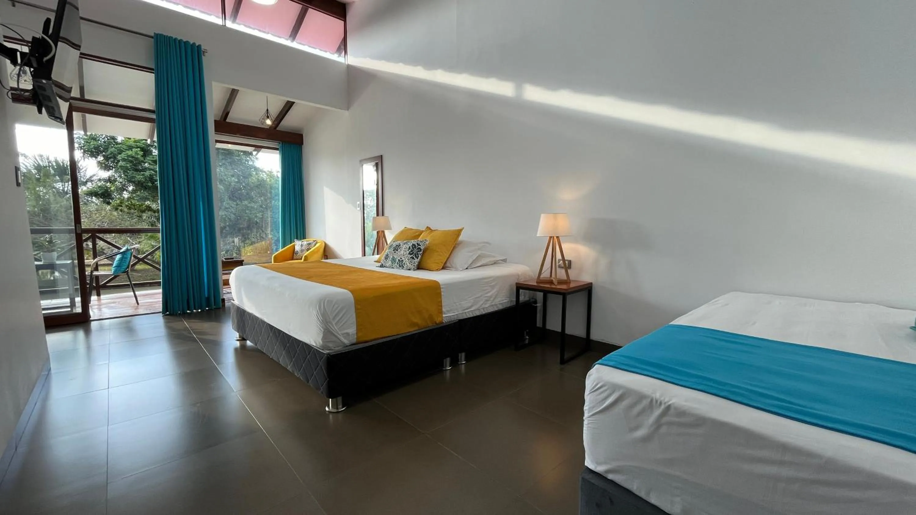 Bed in Hacienda Don Vicente Bungalows-Tarapoto