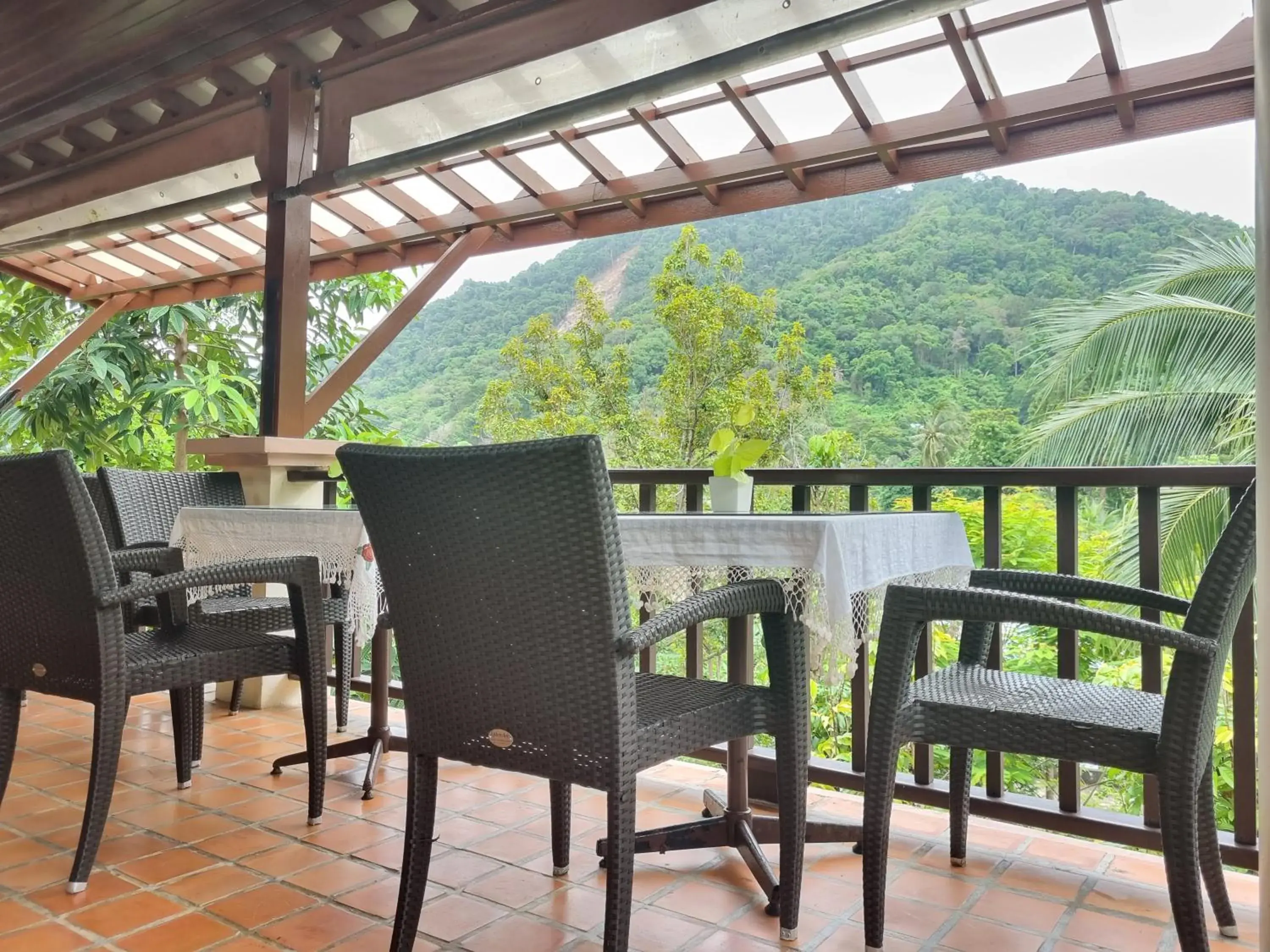 Restaurant/places to eat in Kata Interhouse Resort by Haii Collection Restaurant/places to eat in Kata Interhouse Resort by Haii Collection