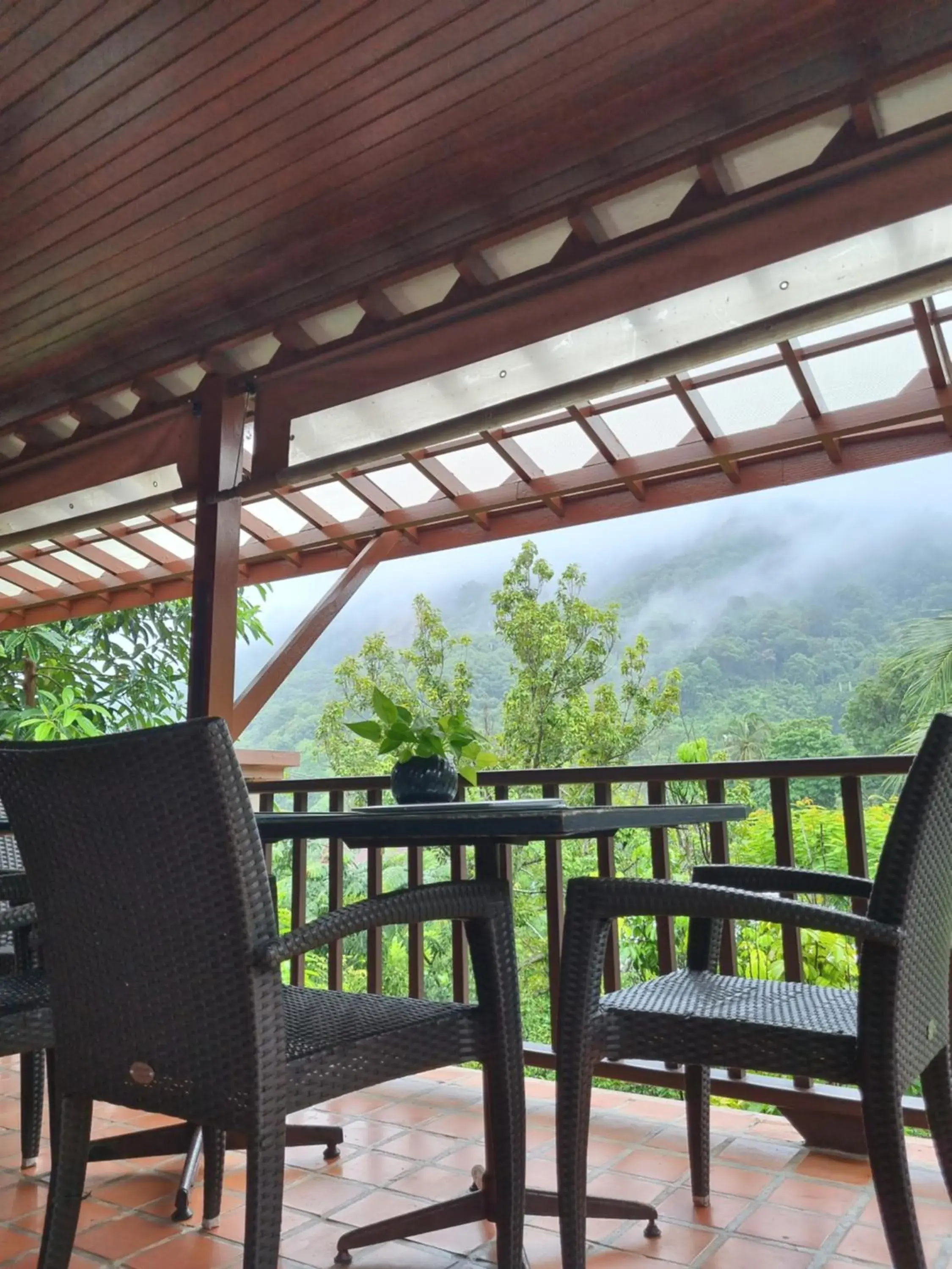 Restaurant/places to eat in Kata Interhouse Resort by Haii Collection Restaurant/places to eat in Kata Interhouse Resort by Haii Collection