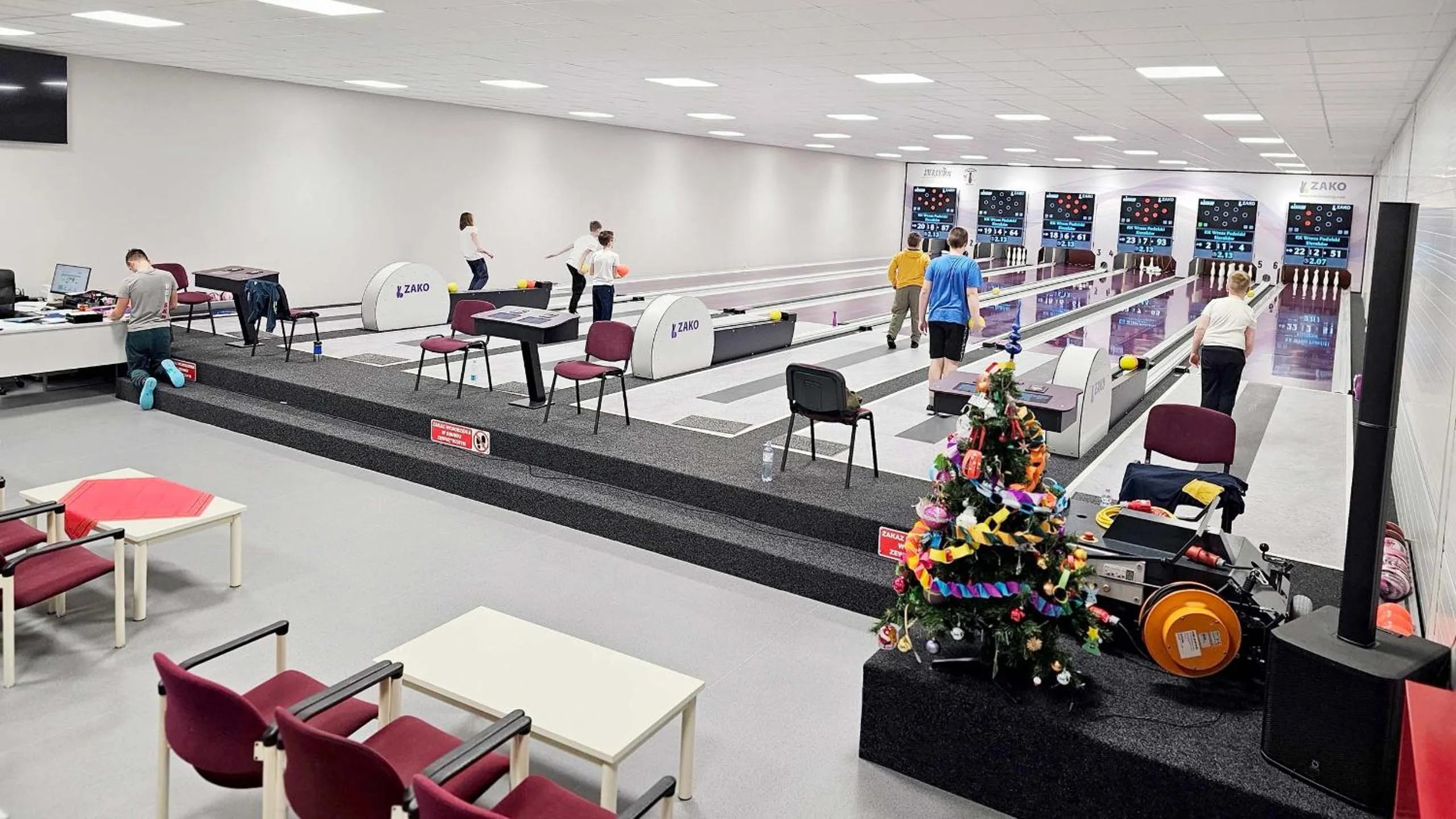 Bowling in Hotel Kama Park