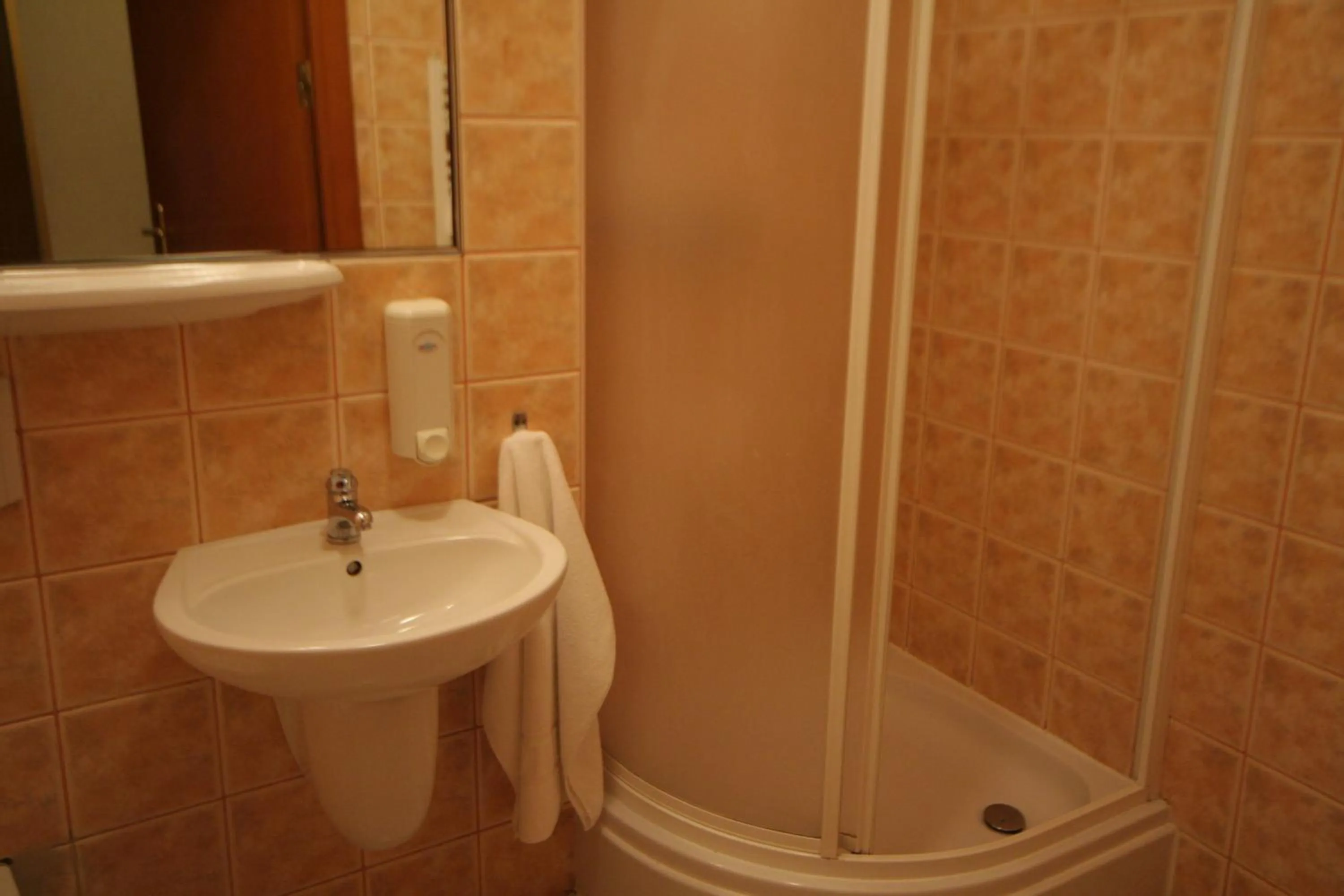 Bathroom in Hotel Kama Park