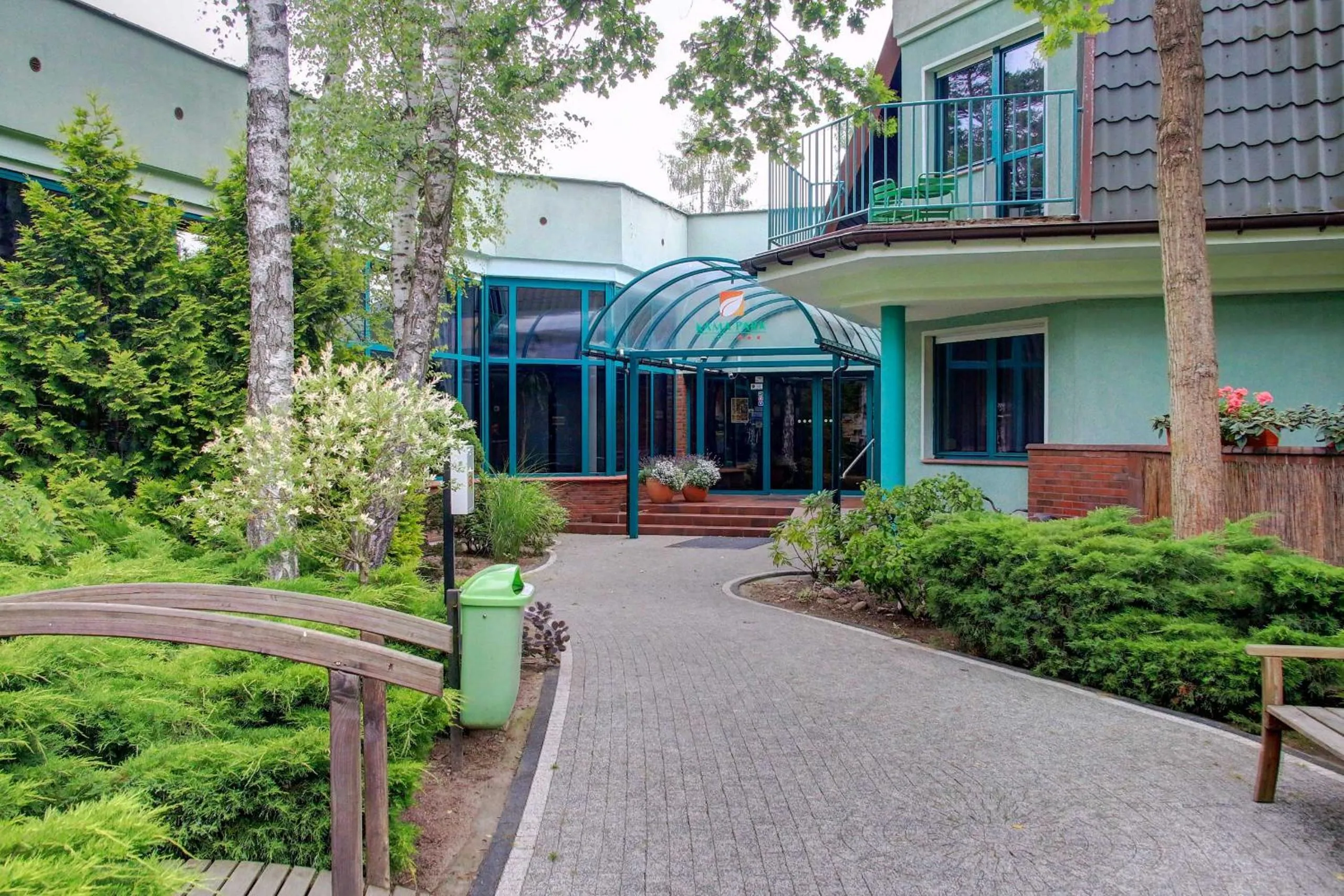 Property building in Hotel Kama Park