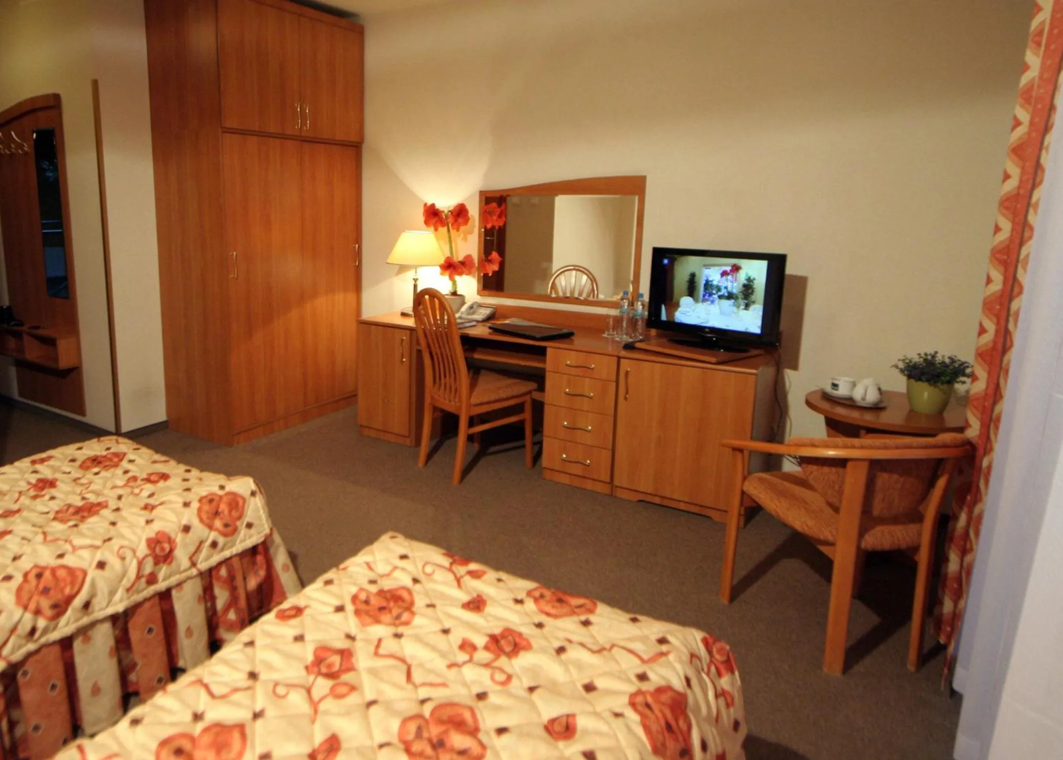 Photo of the whole room, Bed in Hotel Kama Park