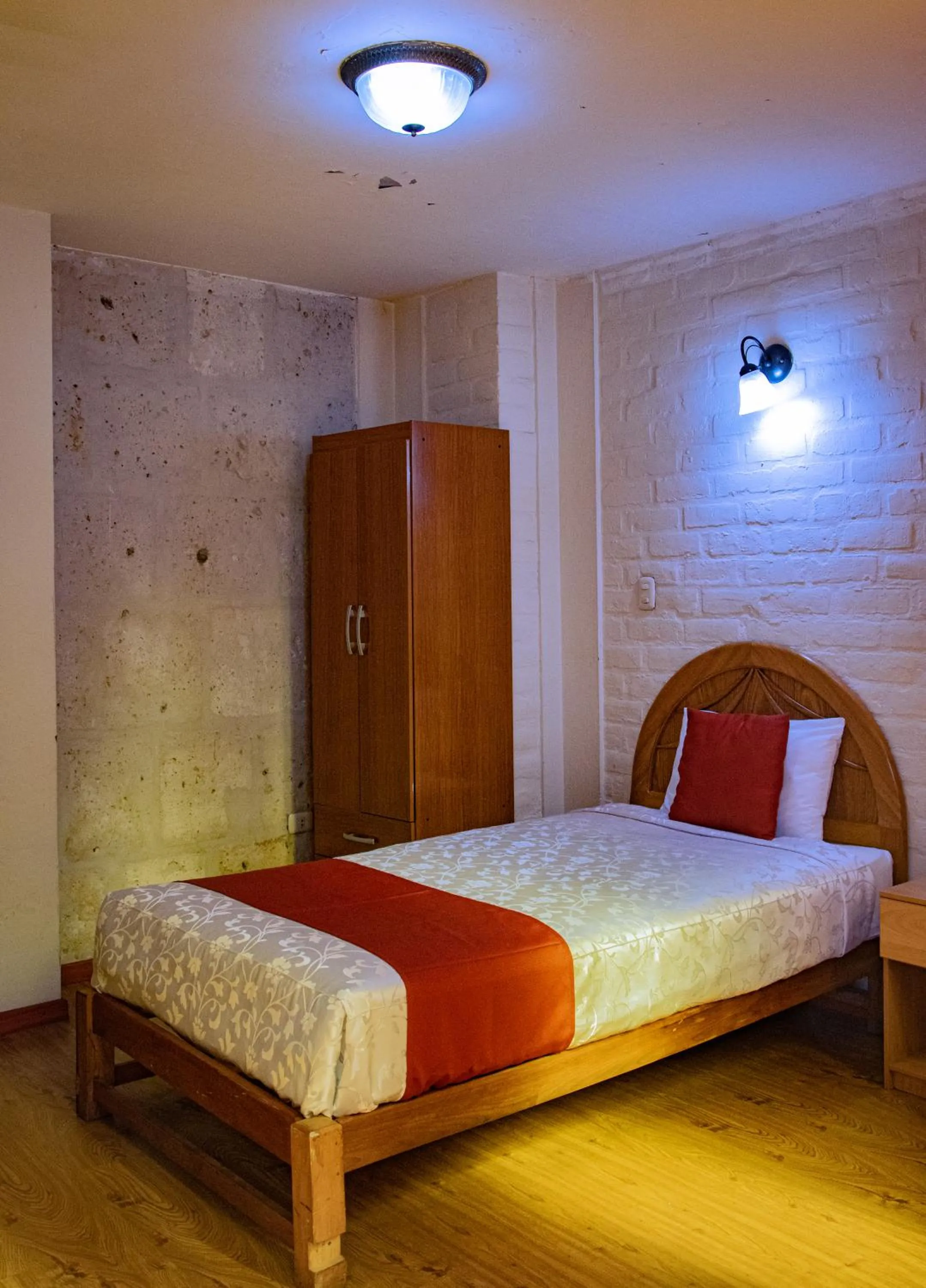 Bed in Hotel La Posada de Ugarte