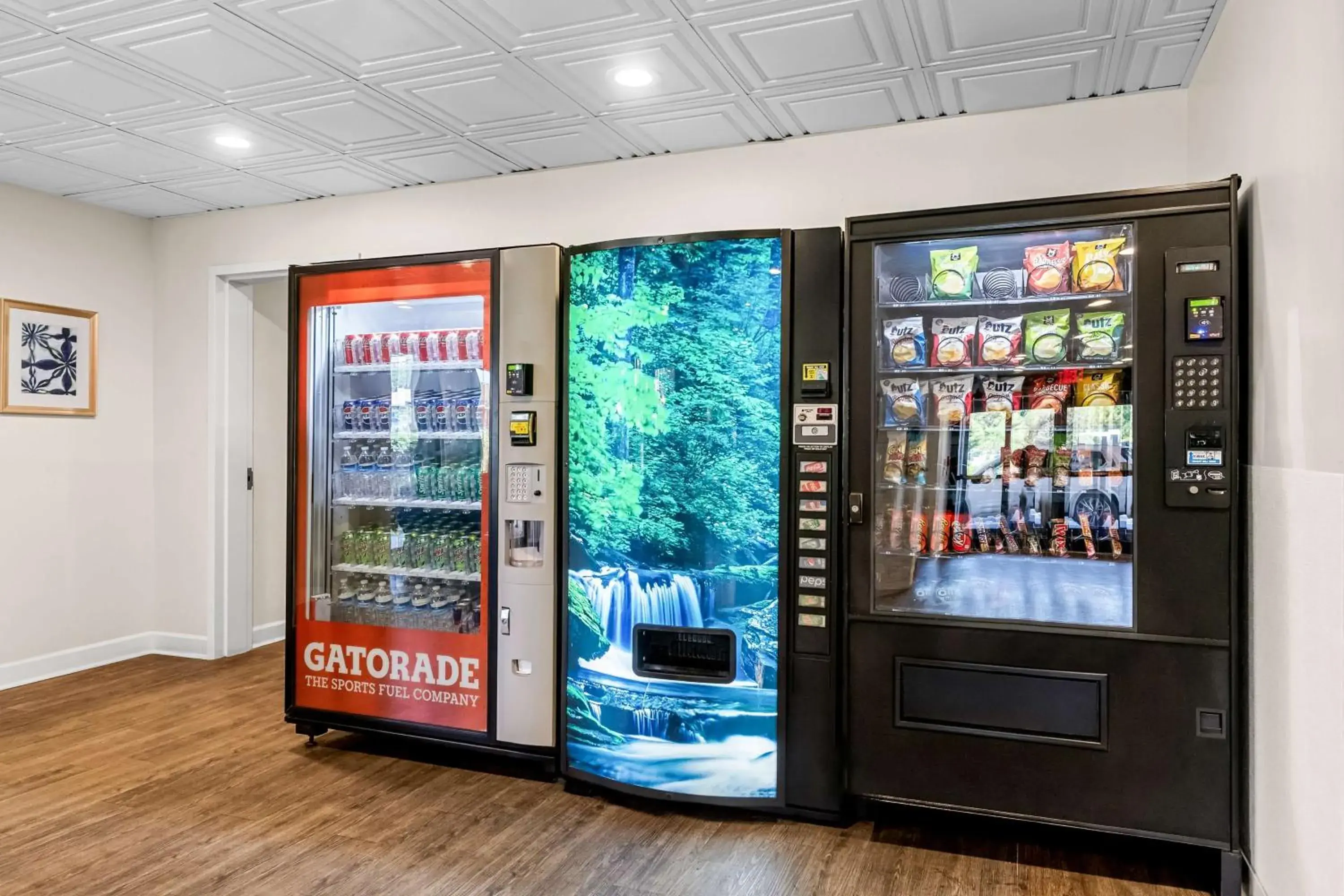 Property building in SureStay Plus Hotel by Best Western Southern Pines Pinehurst Property building in SureStay Plus Hotel by Best Western Southern Pines Pinehurst