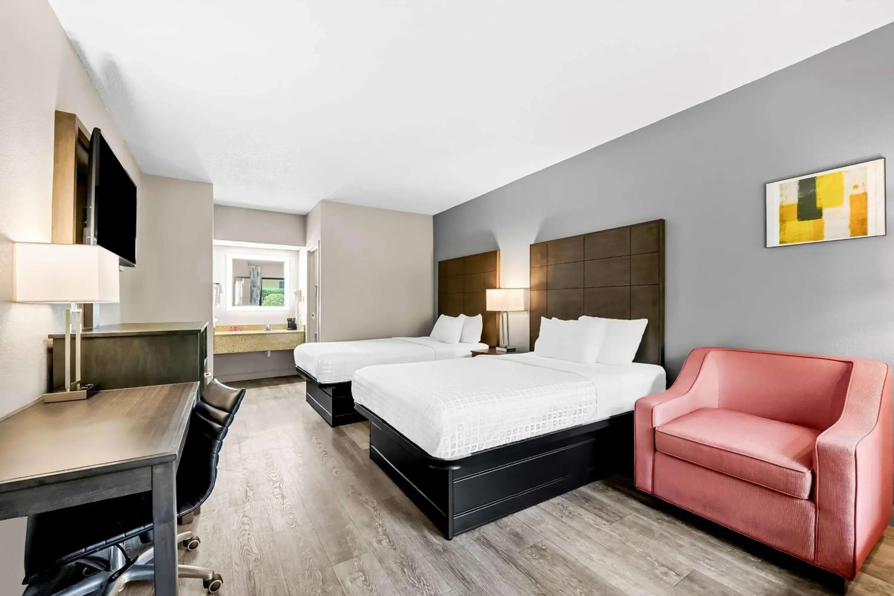 Bedroom, Bed in SureStay Plus Hotel by Best Western Southern Pines Pinehurst Bedroom, Bed in SureStay Plus Hotel by Best Western Southern Pines Pinehurst