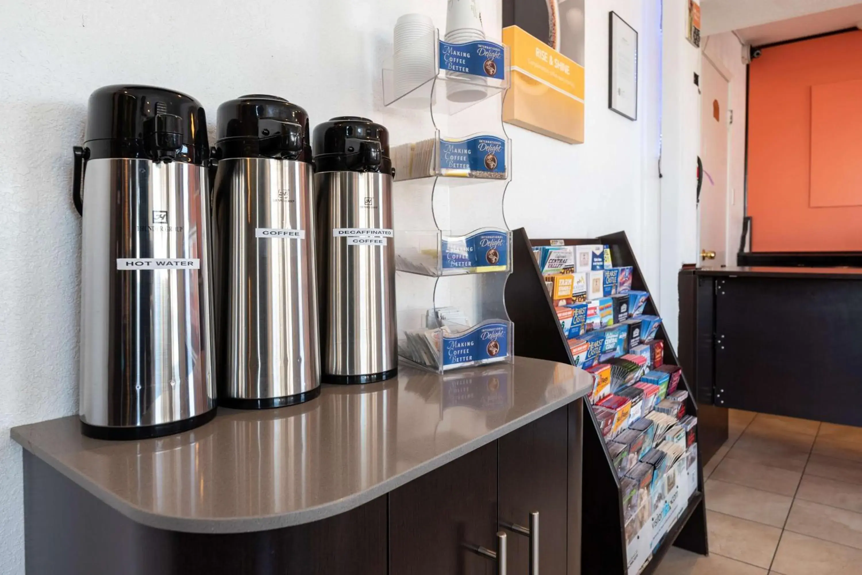 Restaurant/places to eat in Motel 6-Westley, CA Restaurant/places to eat in Motel 6-Westley, CA