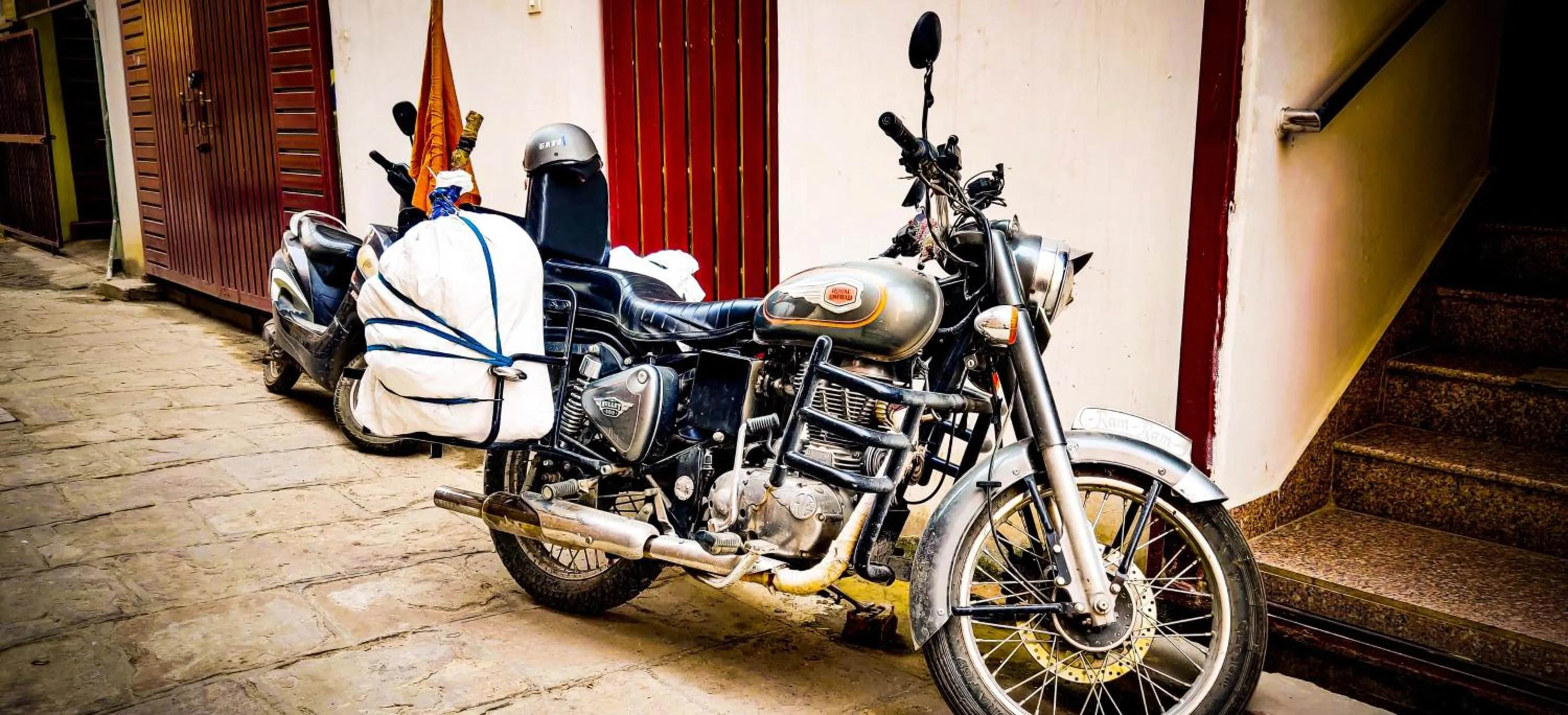 Property building in The White Canyon