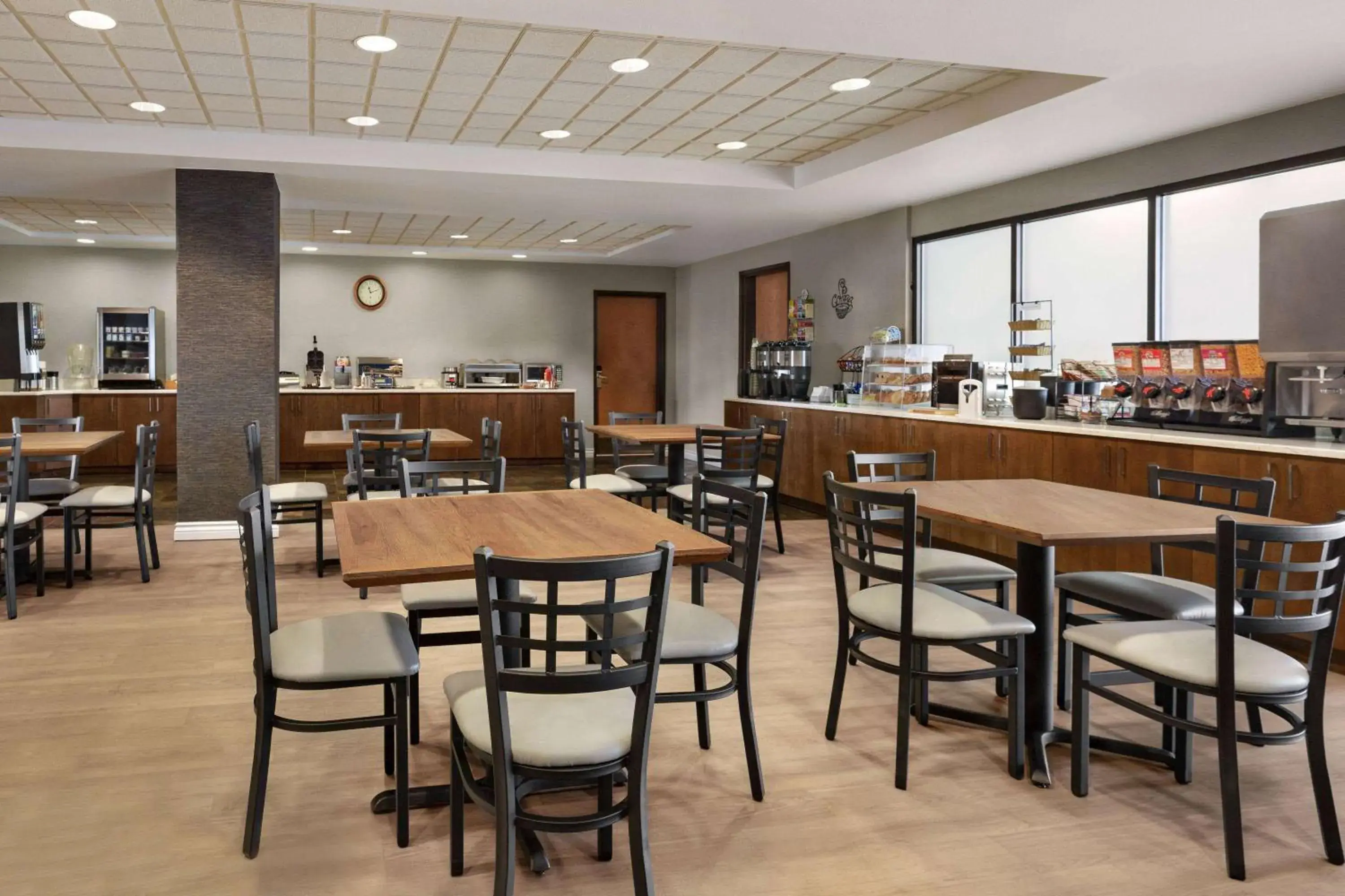 Restaurant/places to eat in Wingate by Wyndham Denver Tech Center Restaurant/places to eat in Wingate by Wyndham Denver Tech Center
