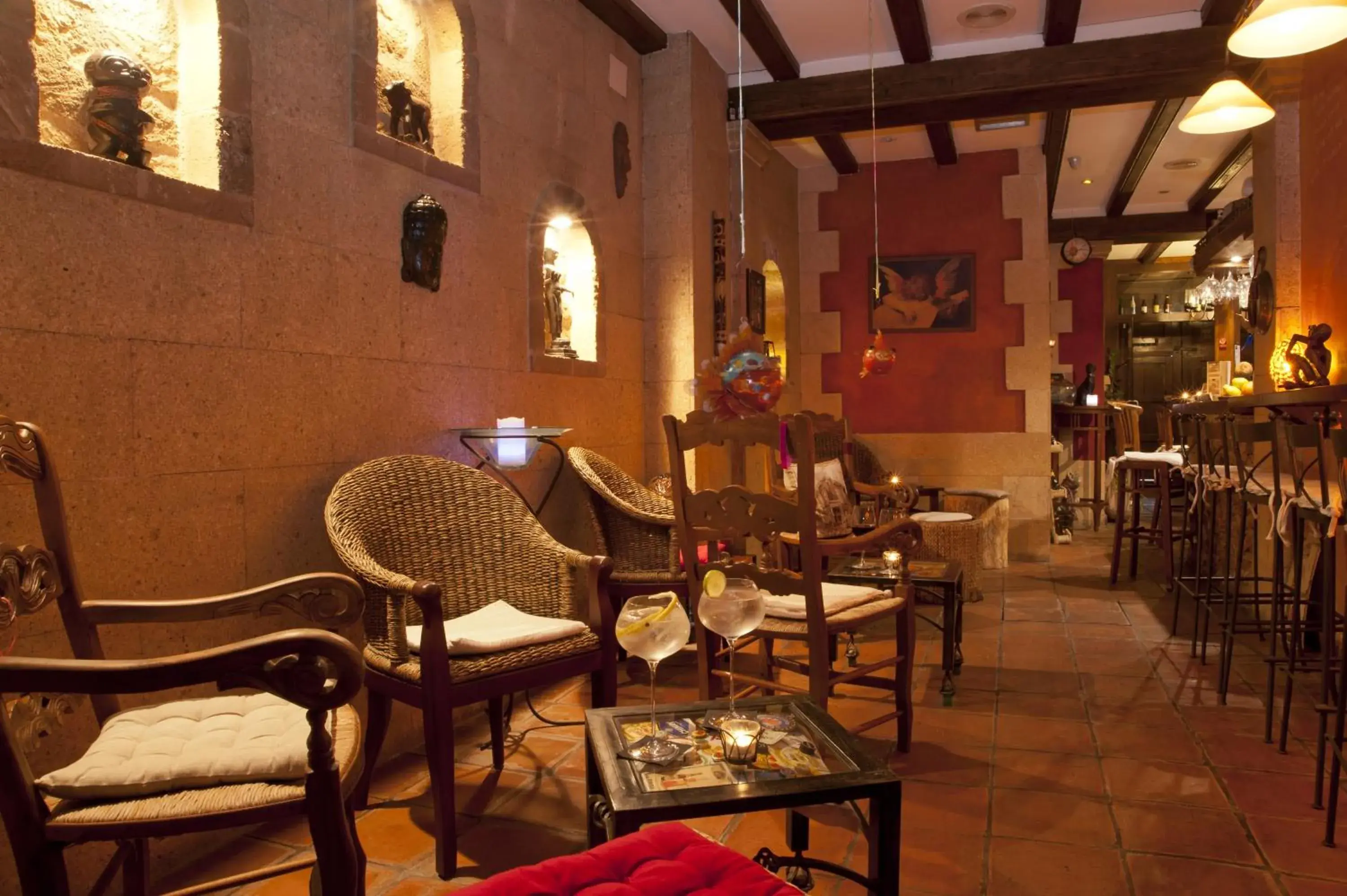 Lounge or bar in Hotel Triskel Lounge or bar in Hotel Triskel