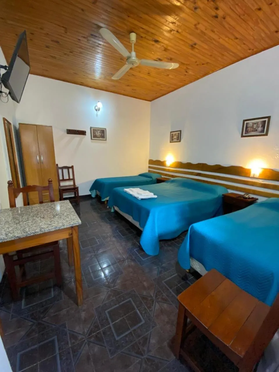 Dennisse Hotel