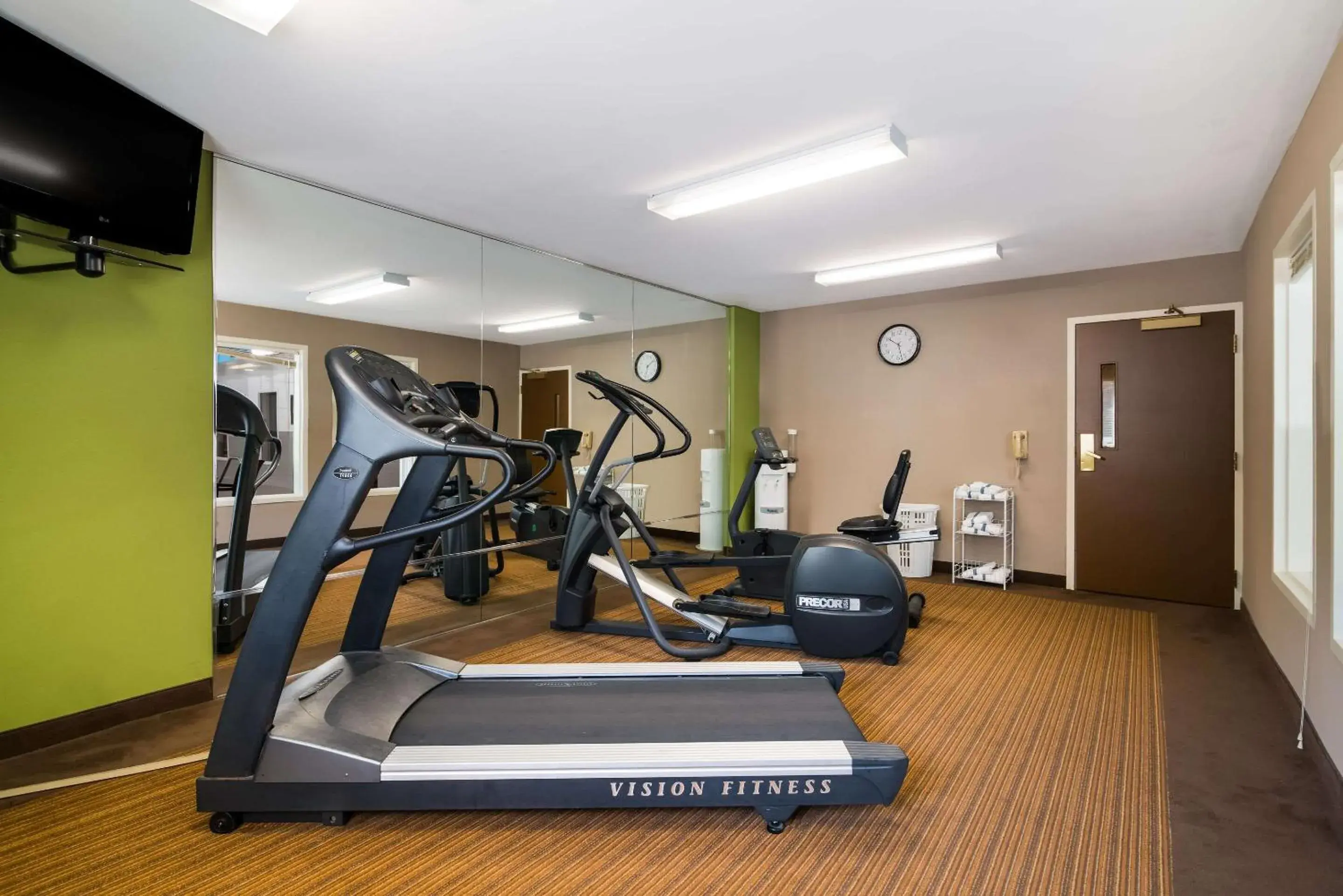 Fitness centre/facilities in Garner Hotel Londonderry - Manchester by IHG Fitness centre/facilities in Garner Hotel Londonderry - Manchester by IHG