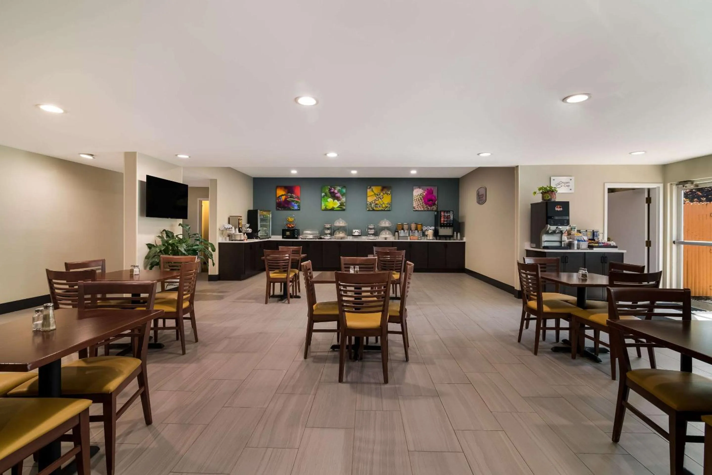 Breakfast in Garner Hotel Londonderry - Manchester by IHG