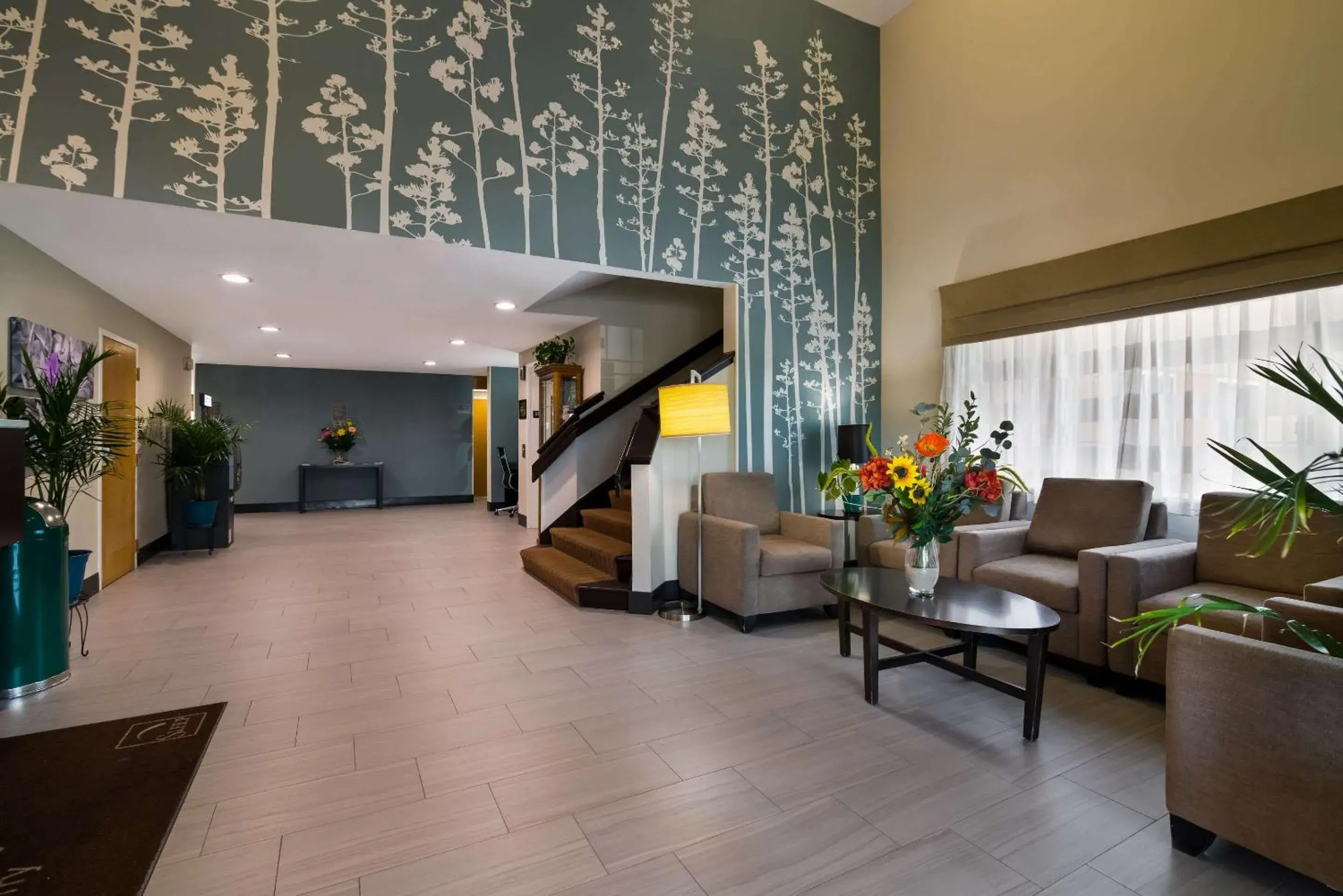 Lobby or reception in Garner Hotel Londonderry - Manchester by IHG Lobby or reception in Garner Hotel Londonderry - Manchester by IHG