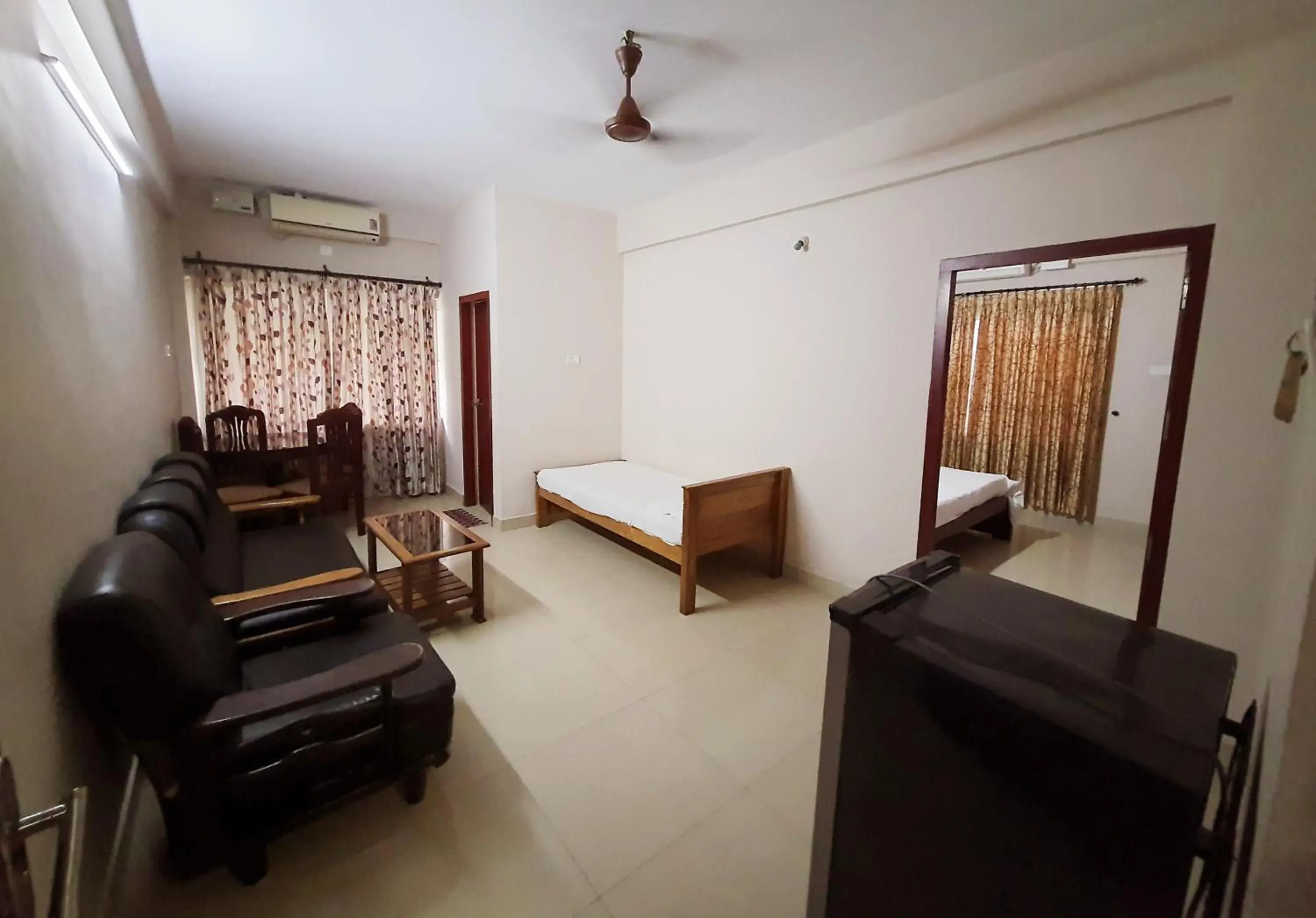 One-Bedroom Apartment in Ruby Residency One-Bedroom Apartment in Ruby Residency