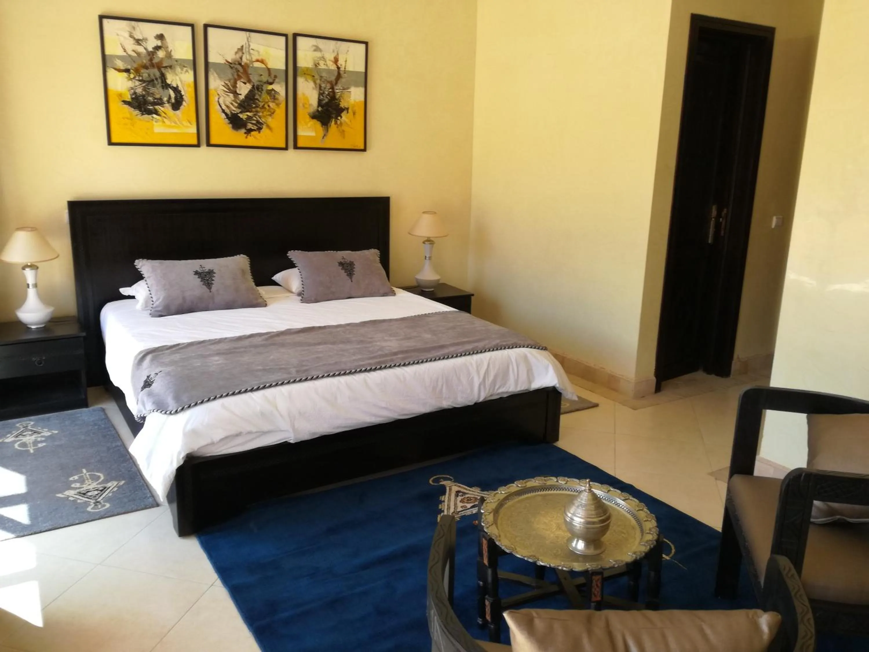 Photo of the whole room, Bed in Riad Asmaa Agadir