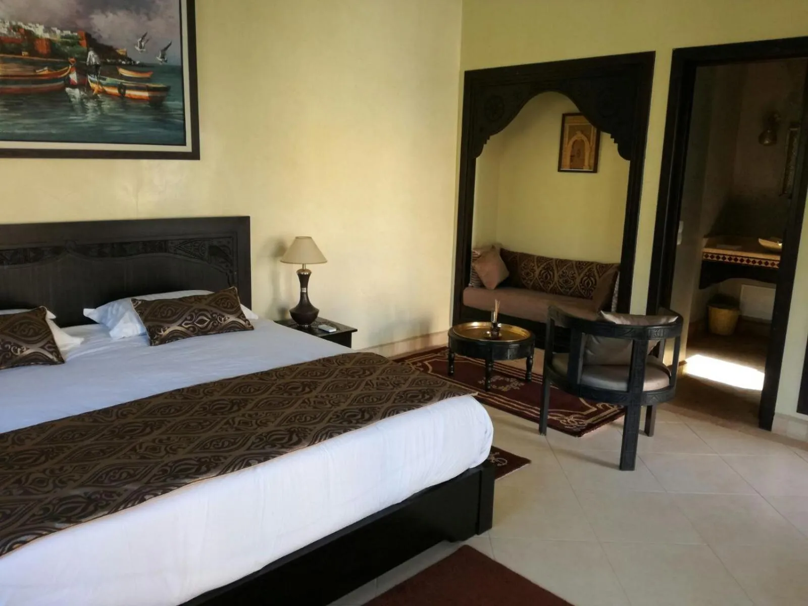 Photo of the whole room, Bed in Riad Asmaa Agadir