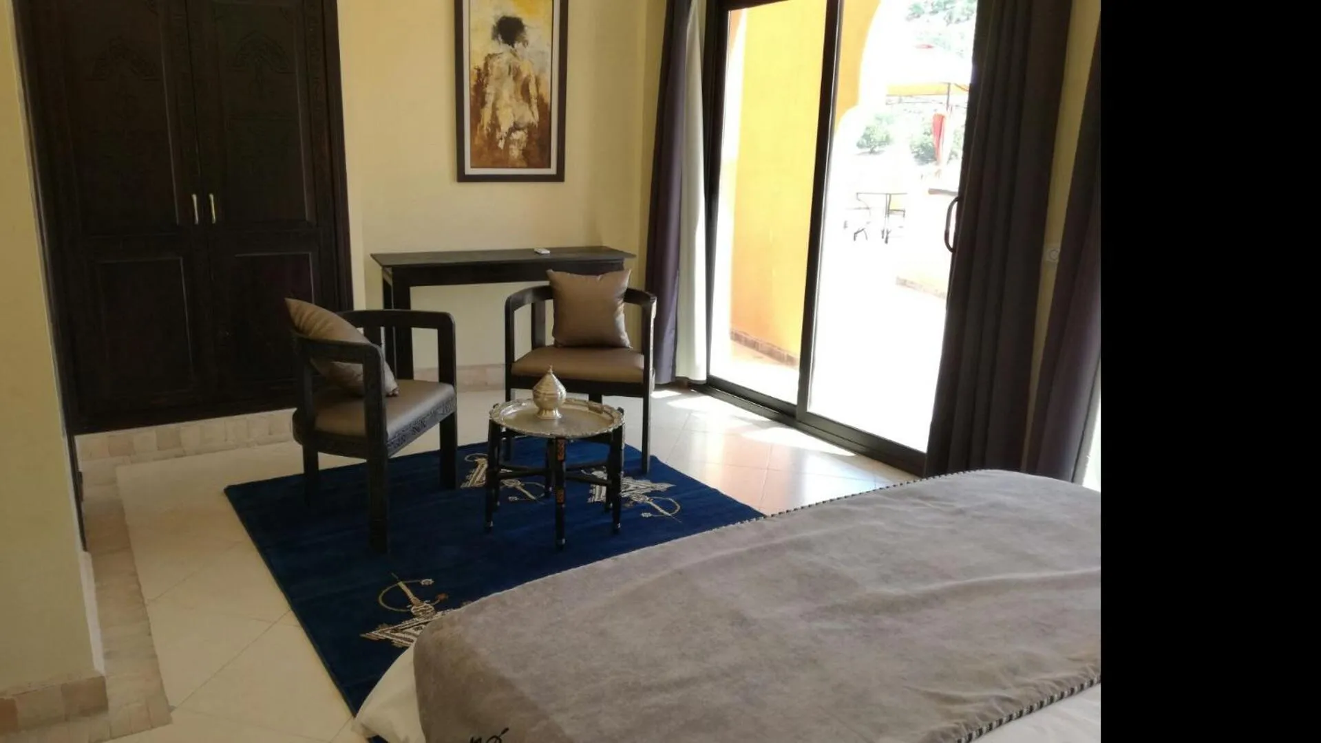Living room, Bed in Riad Asmaa Agadir