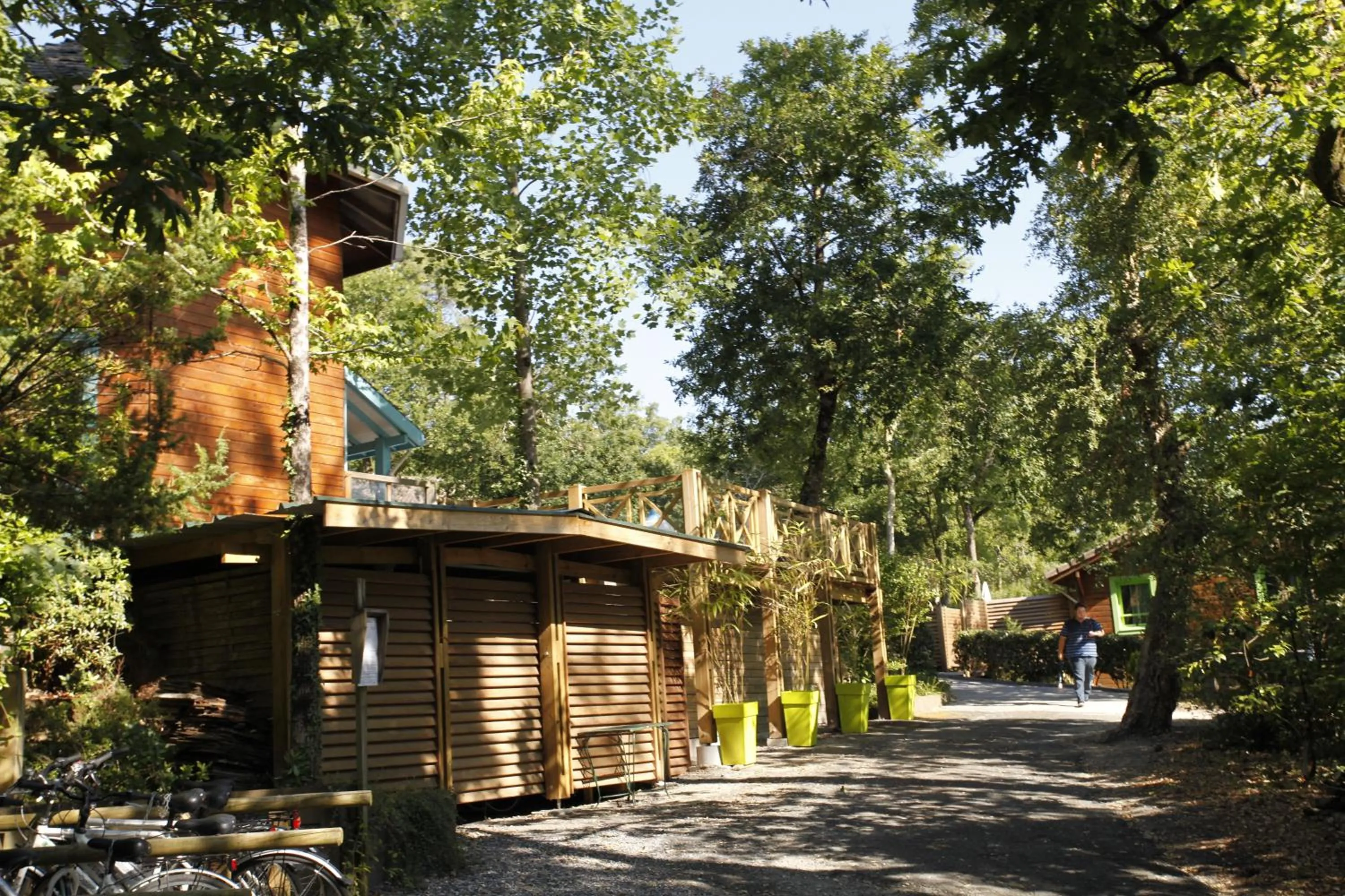 Facade/entrance in Village Nature et Océan à côté de la plage avec piscine et jacuzzi