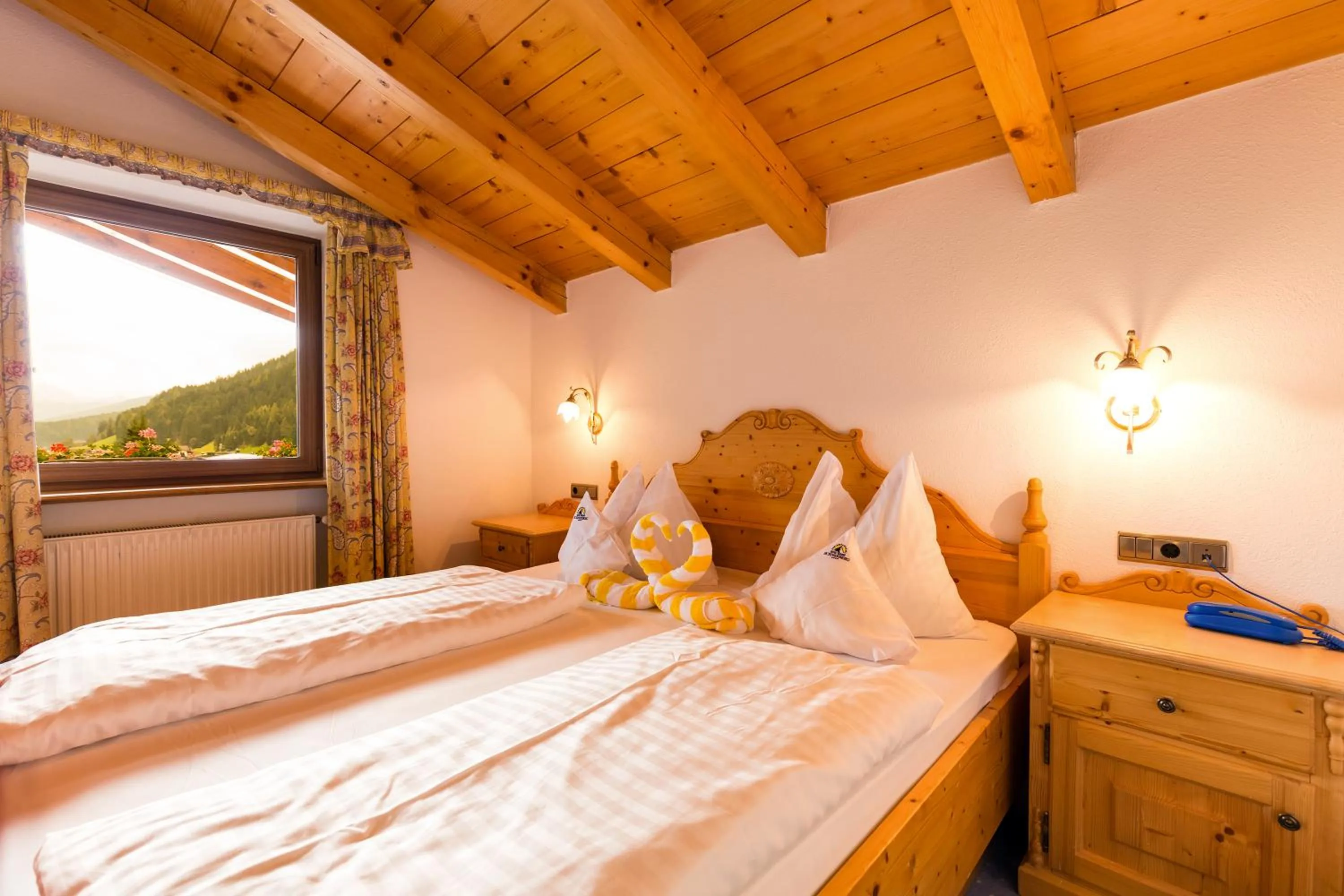 Photo of the whole room, Bed in Hotel Schneeberg FAMILY SPA RESORT