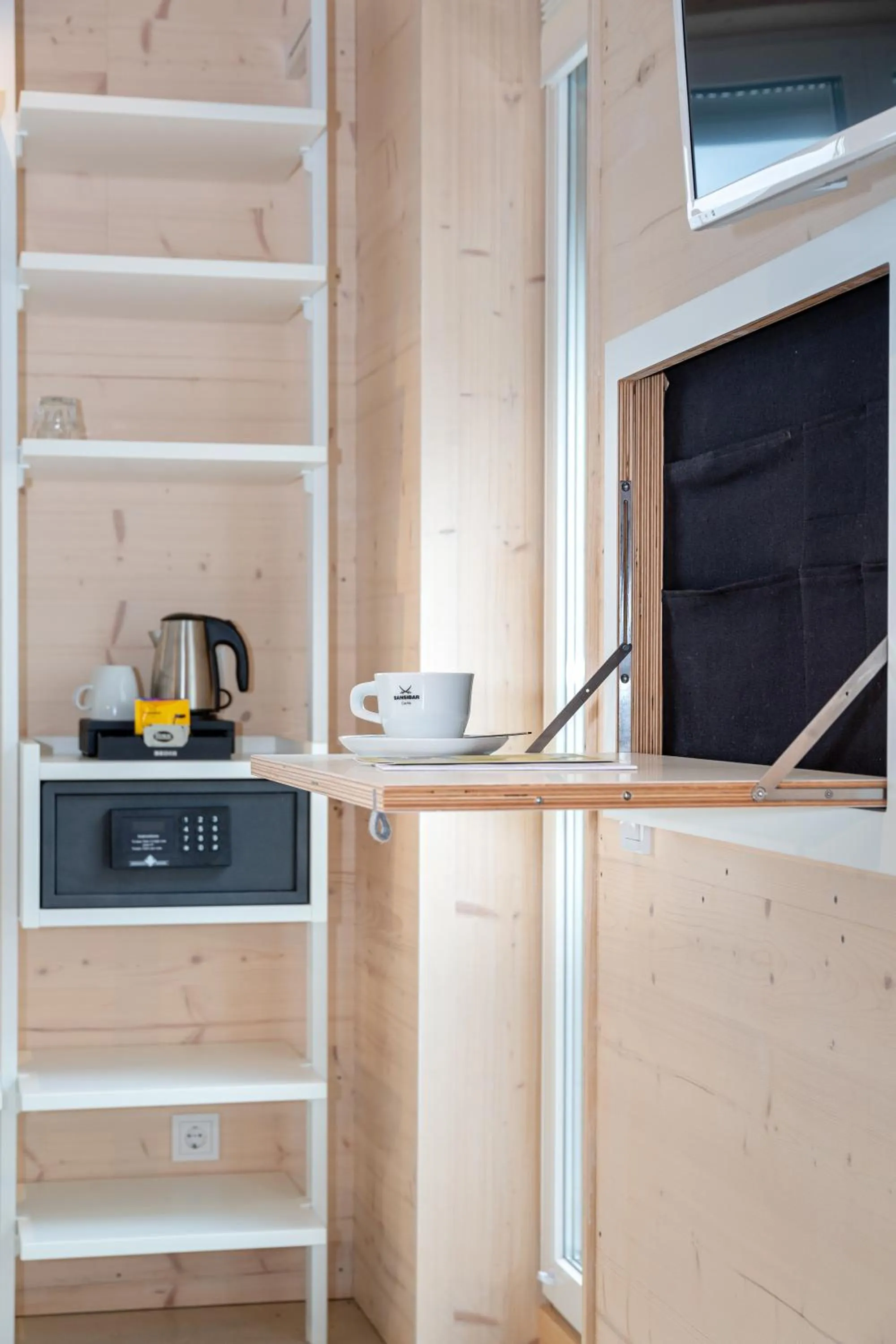 Decorative detail in Schlafzimmer - self Check-in