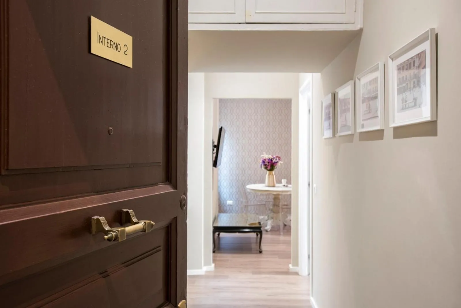 Facade/entrance in Gonfalone 6