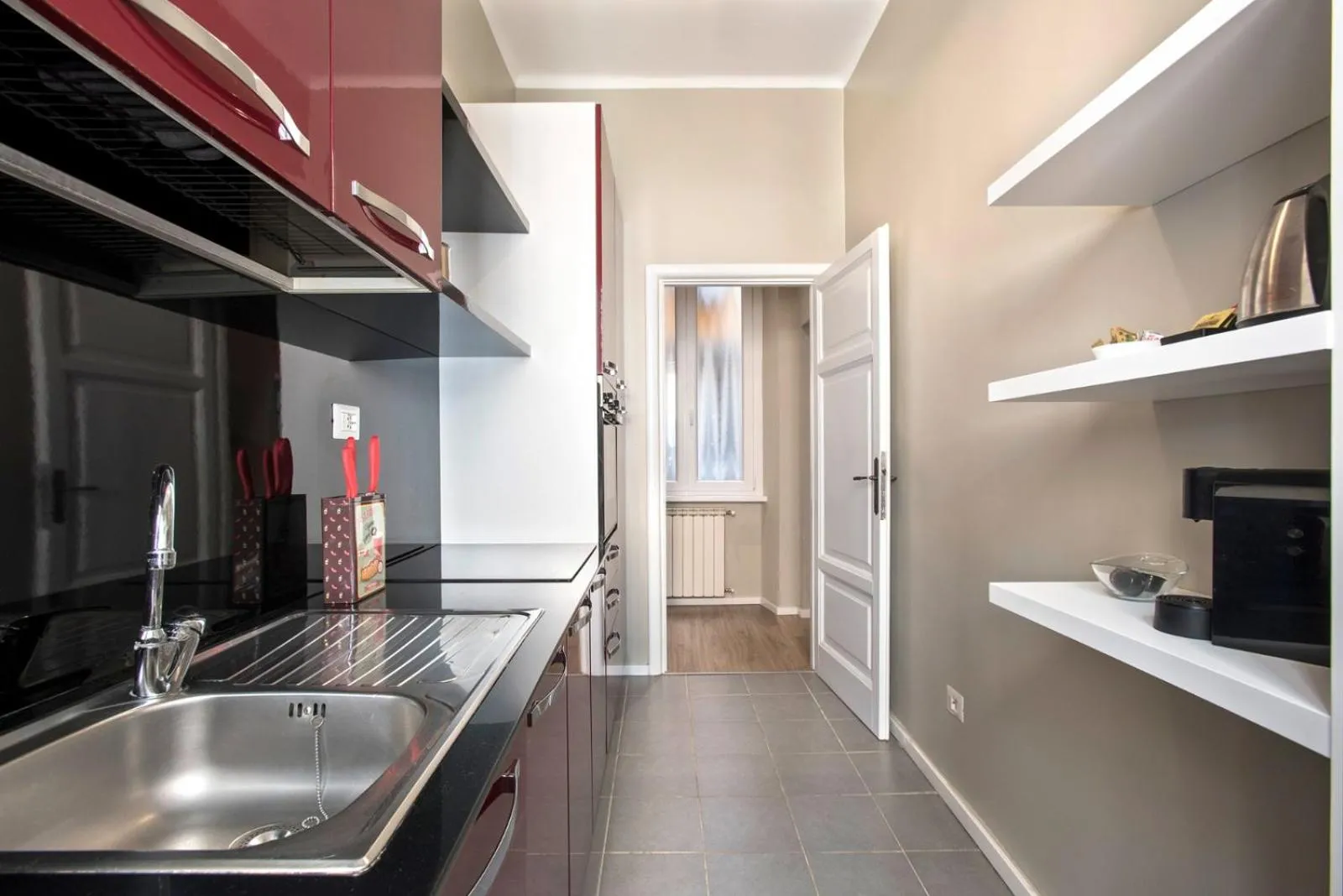 Coffee/tea facilities in Gonfalone 6