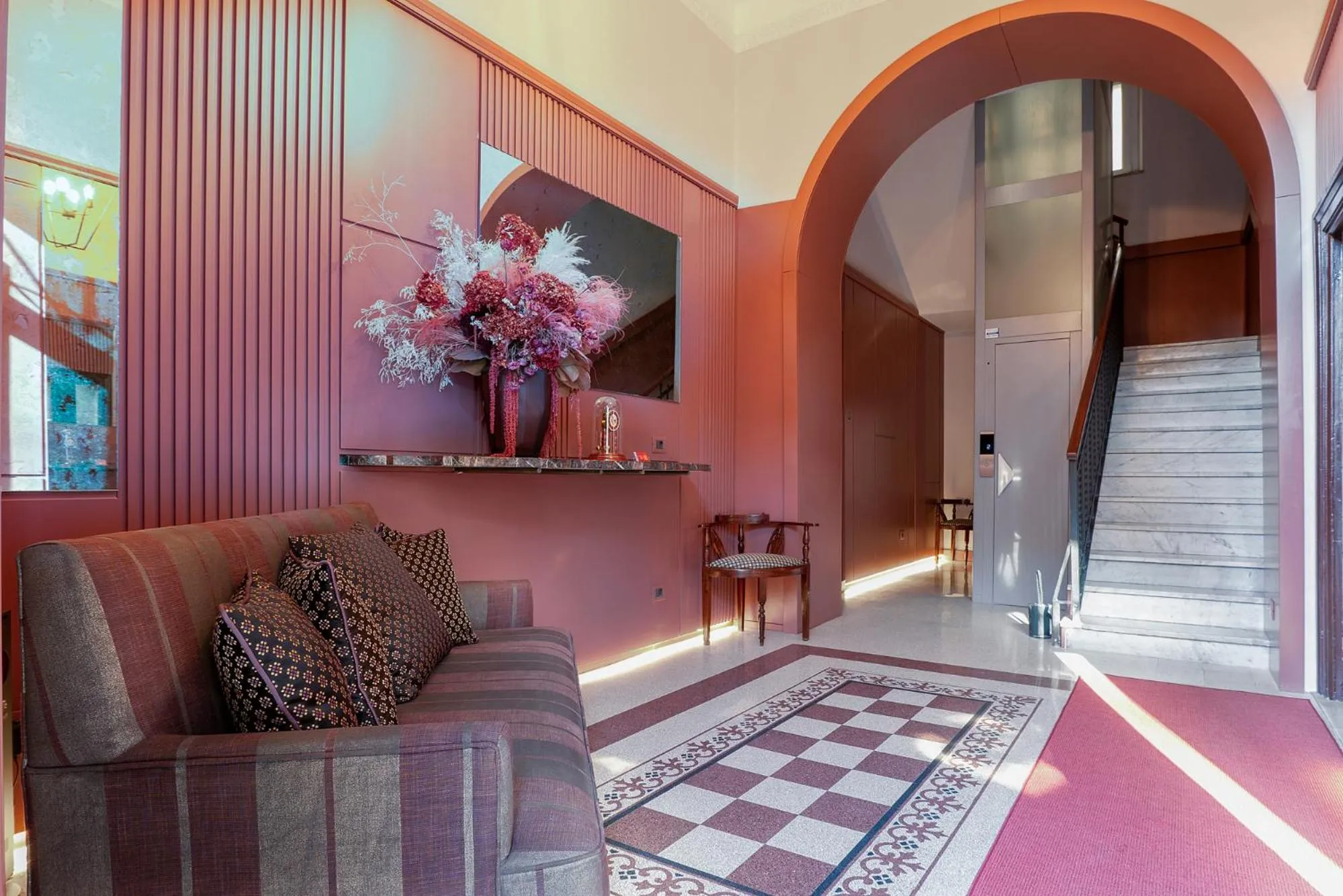 Lobby or reception in Gonfalone 6