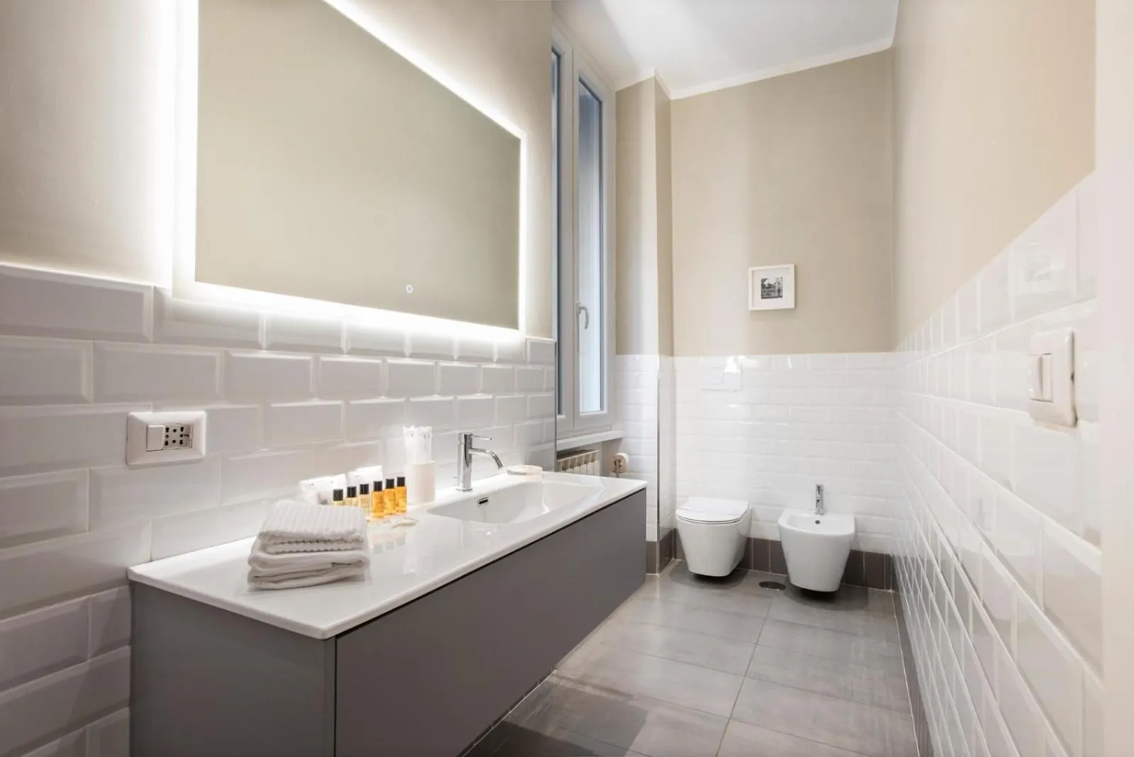 Shower in Gonfalone 6