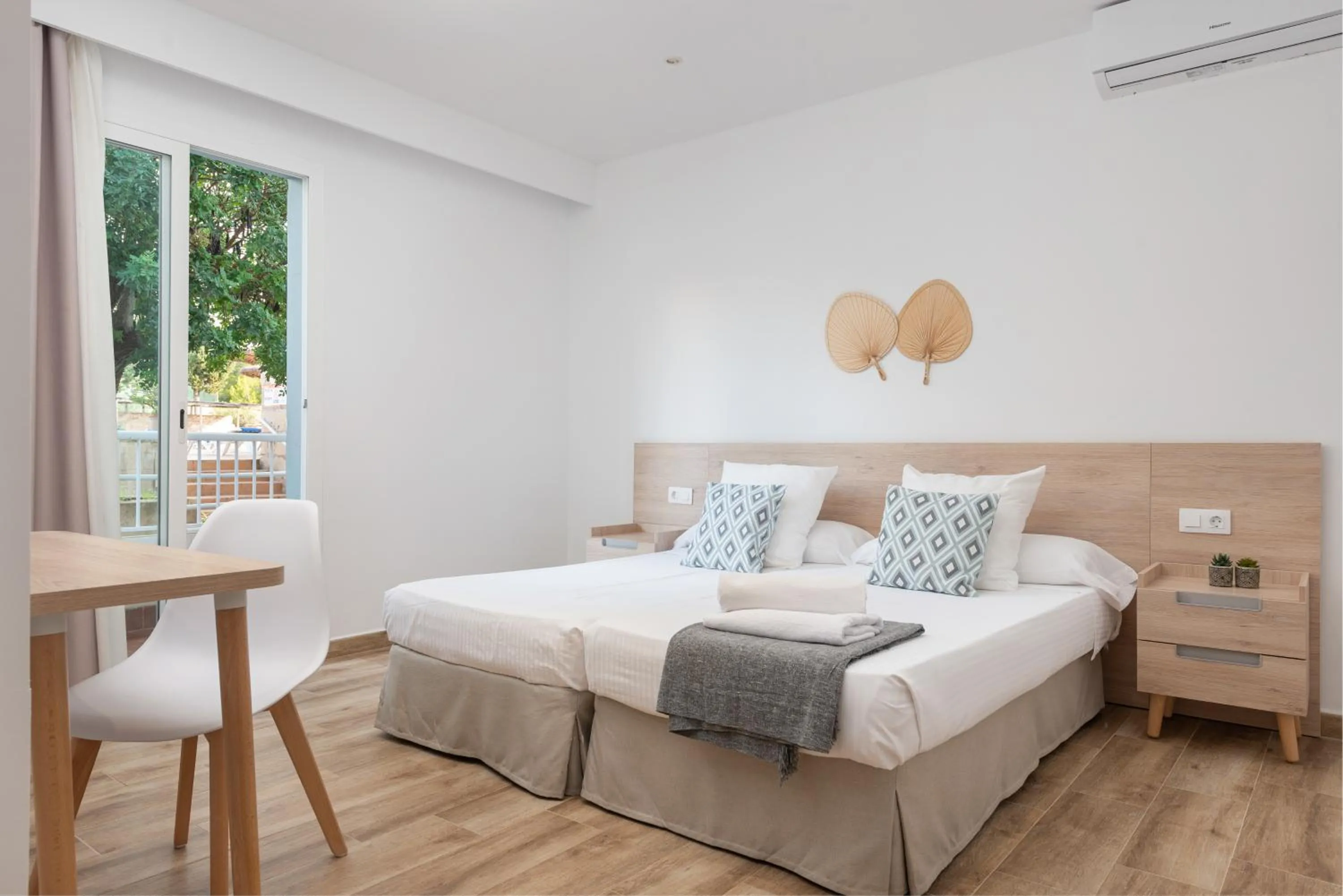 Bed in Villa Real Club Apartments