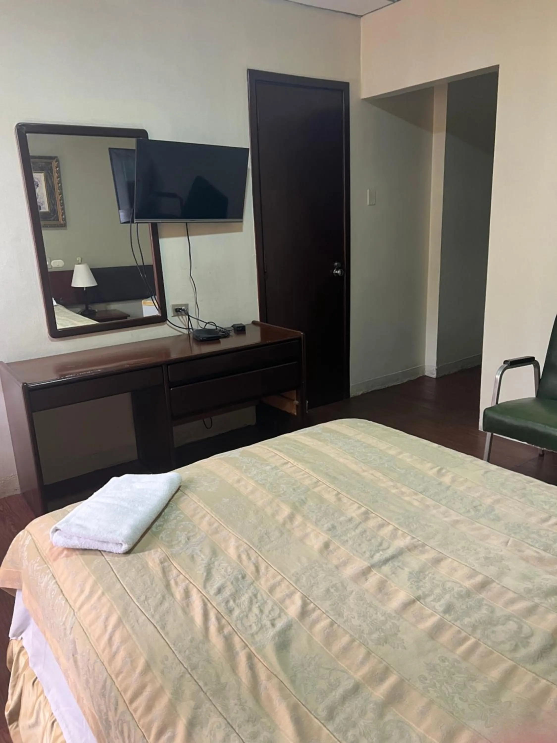 TV and multimedia, Bed in Hotel Rizzo