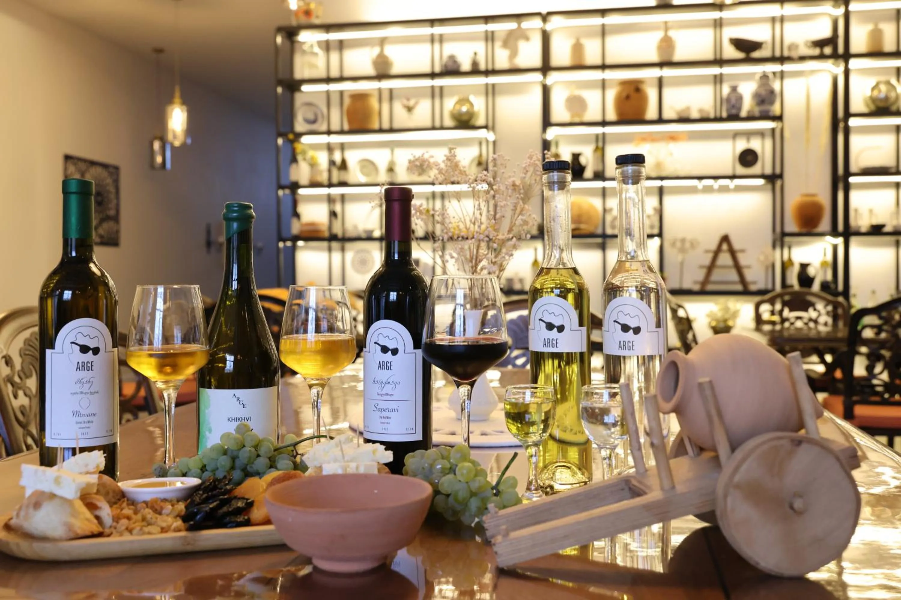 Hotel & Wine Cellar ARGE