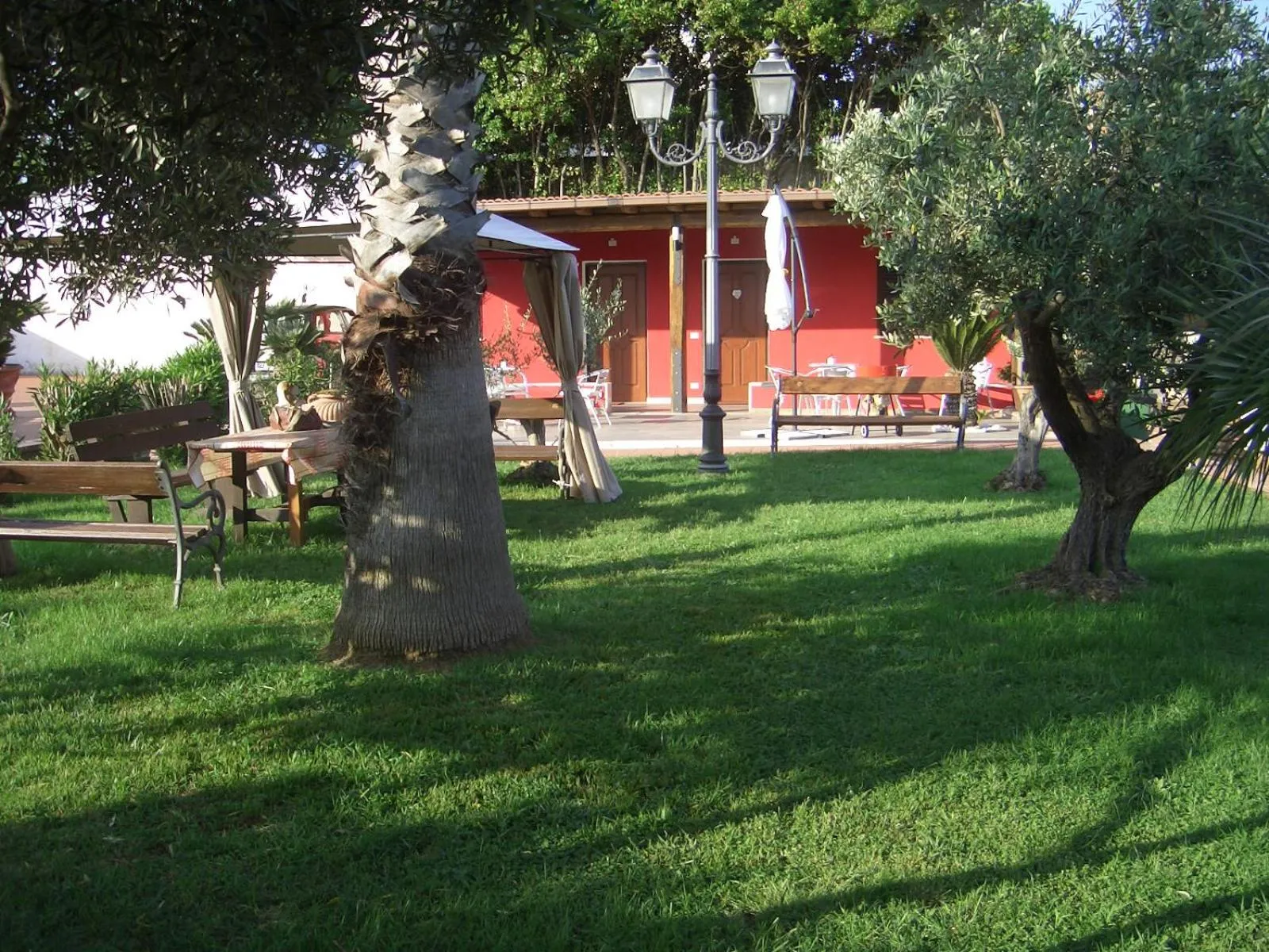 Facade/entrance in L'oasi di Ambra
