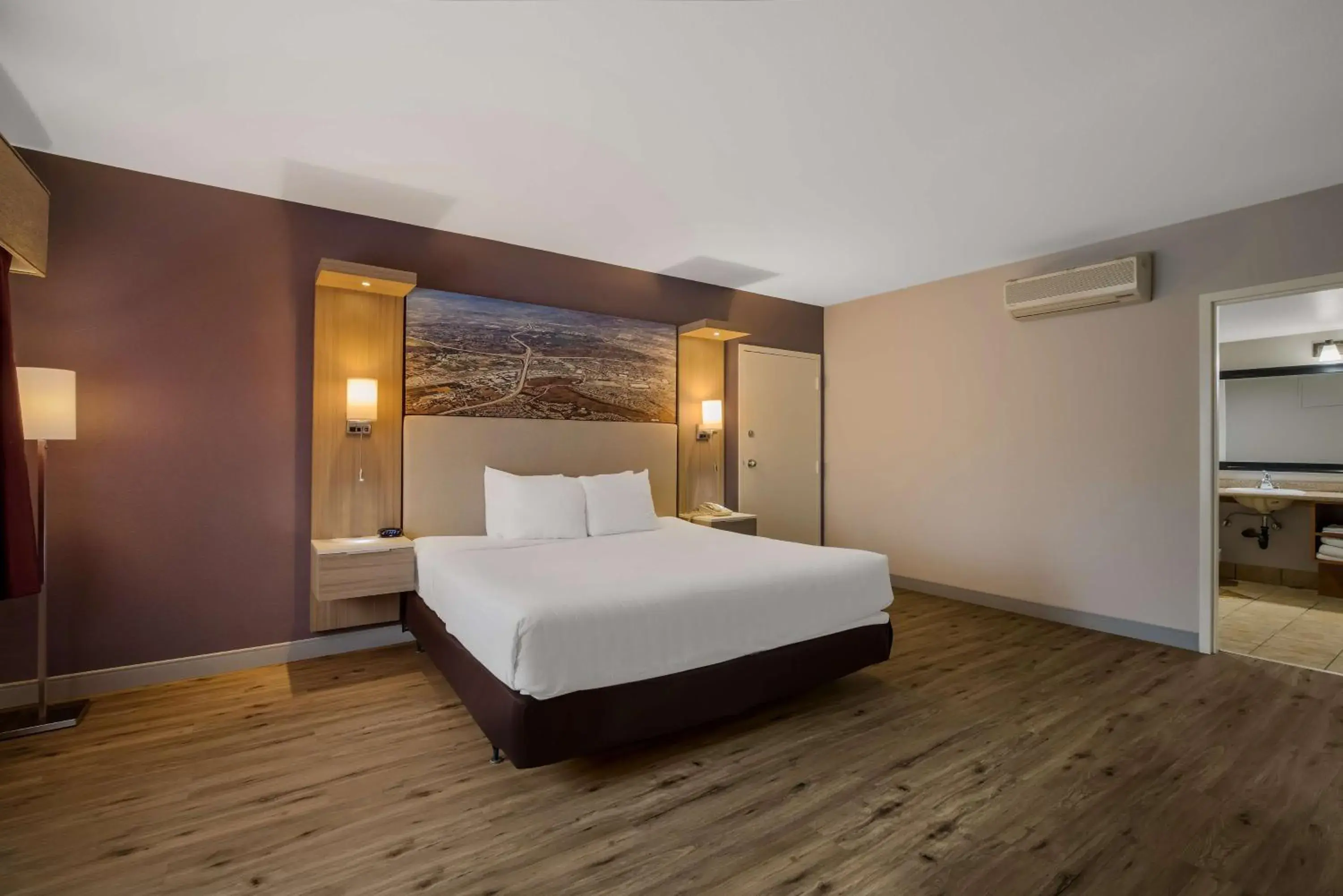 Bedroom, Bed in Best Western Diamond Bar Hotel & Suites Bedroom, Bed in Best Western Diamond Bar Hotel & Suites
