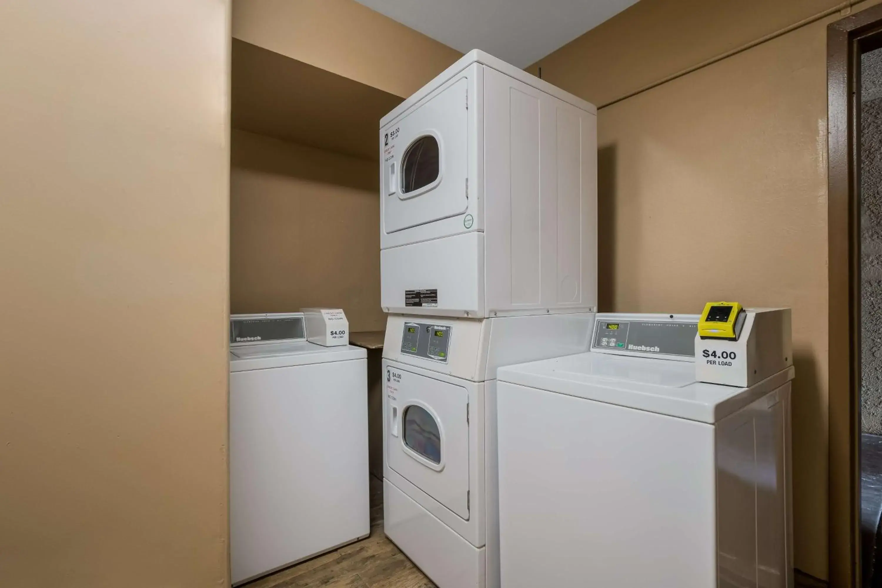 Property building in Best Western Diamond Bar Hotel & Suites Property building in Best Western Diamond Bar Hotel & Suites