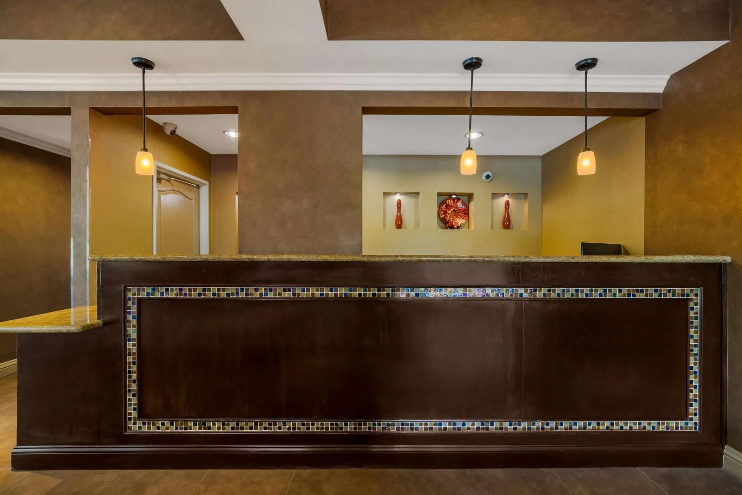 Lobby or reception in Best Western Diamond Bar Hotel & Suites