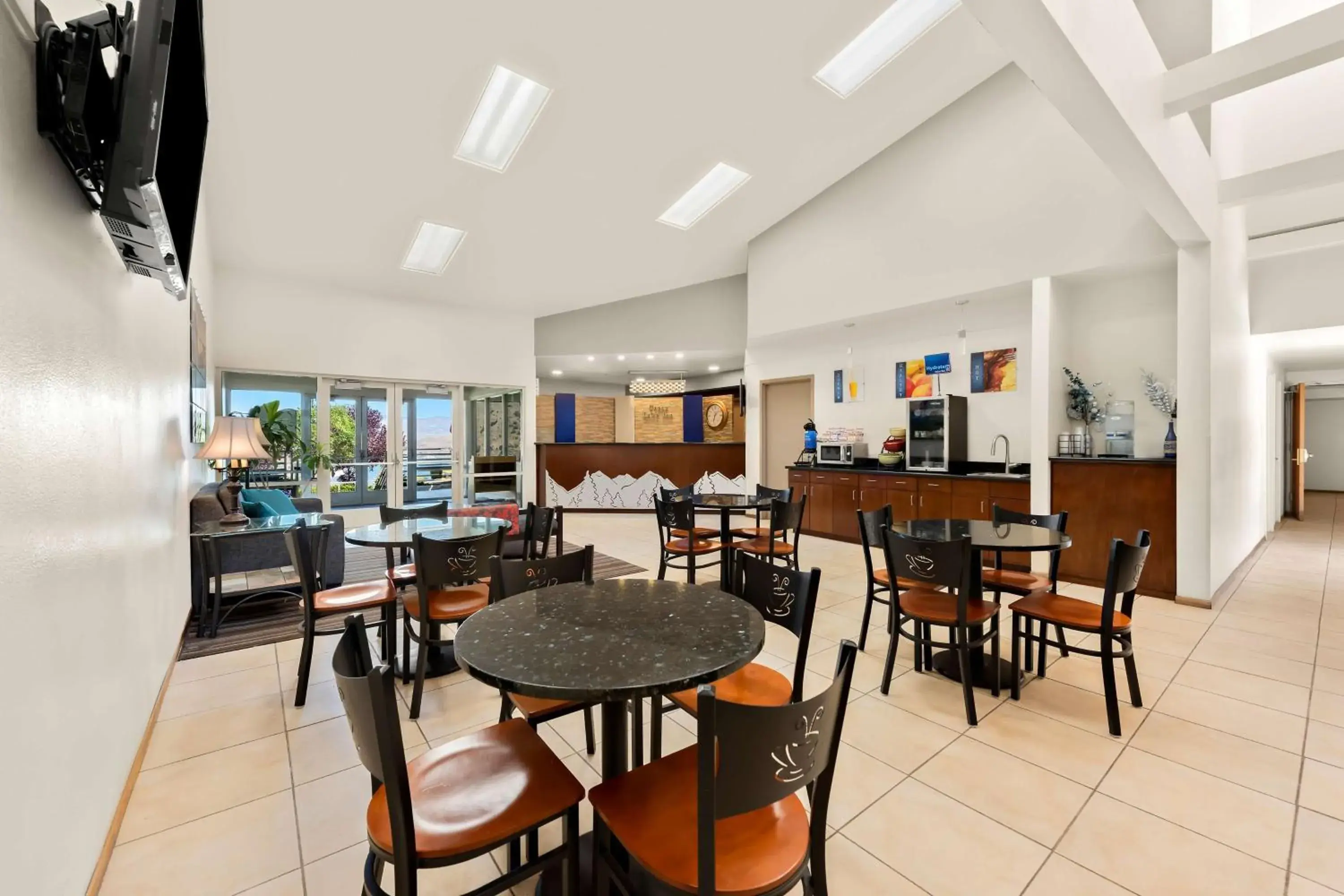 Restaurant/places to eat in Best Western Topaz Lake Inn Restaurant/places to eat in Best Western Topaz Lake Inn