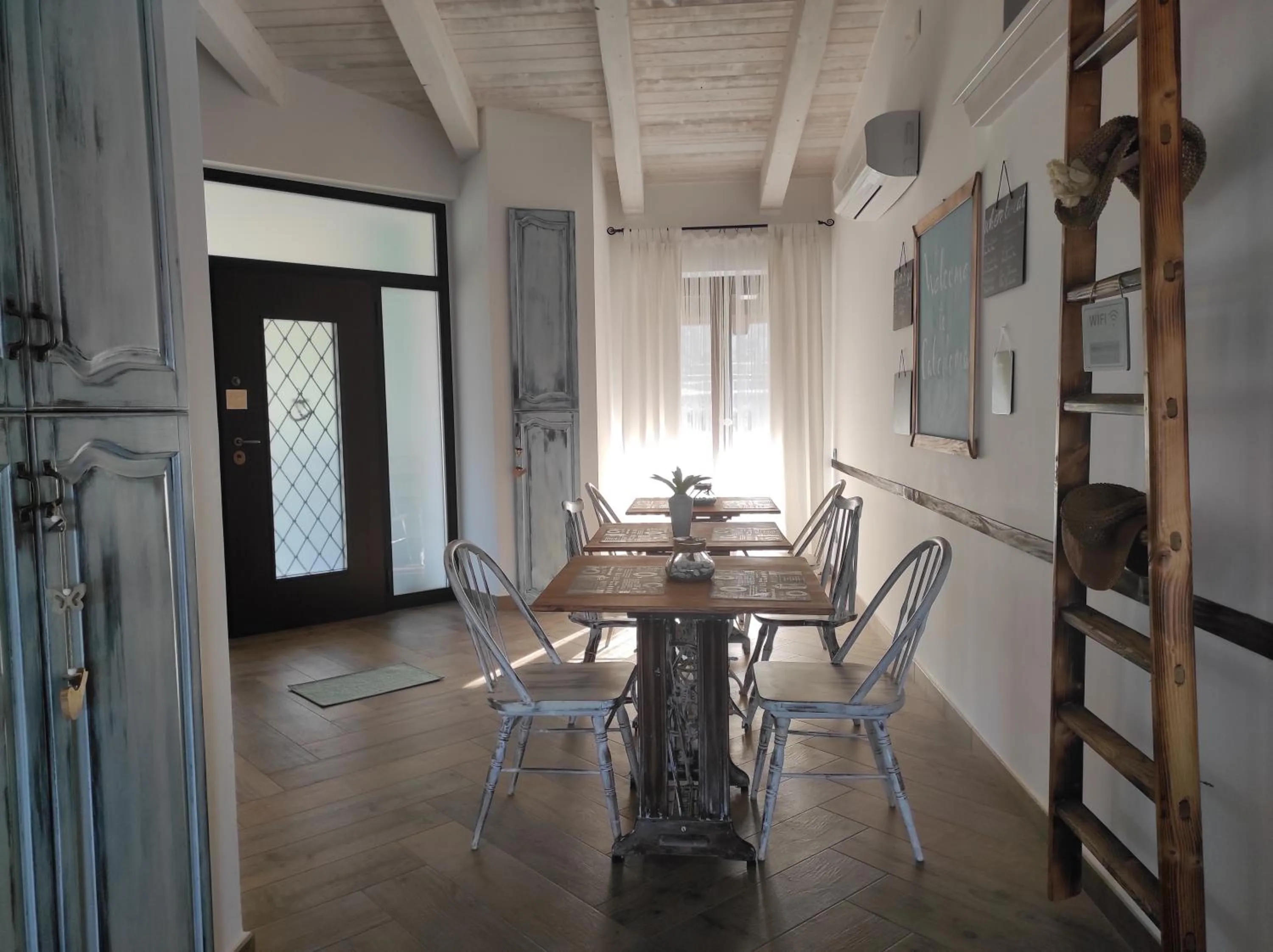 Seating area in Caledonia B&B