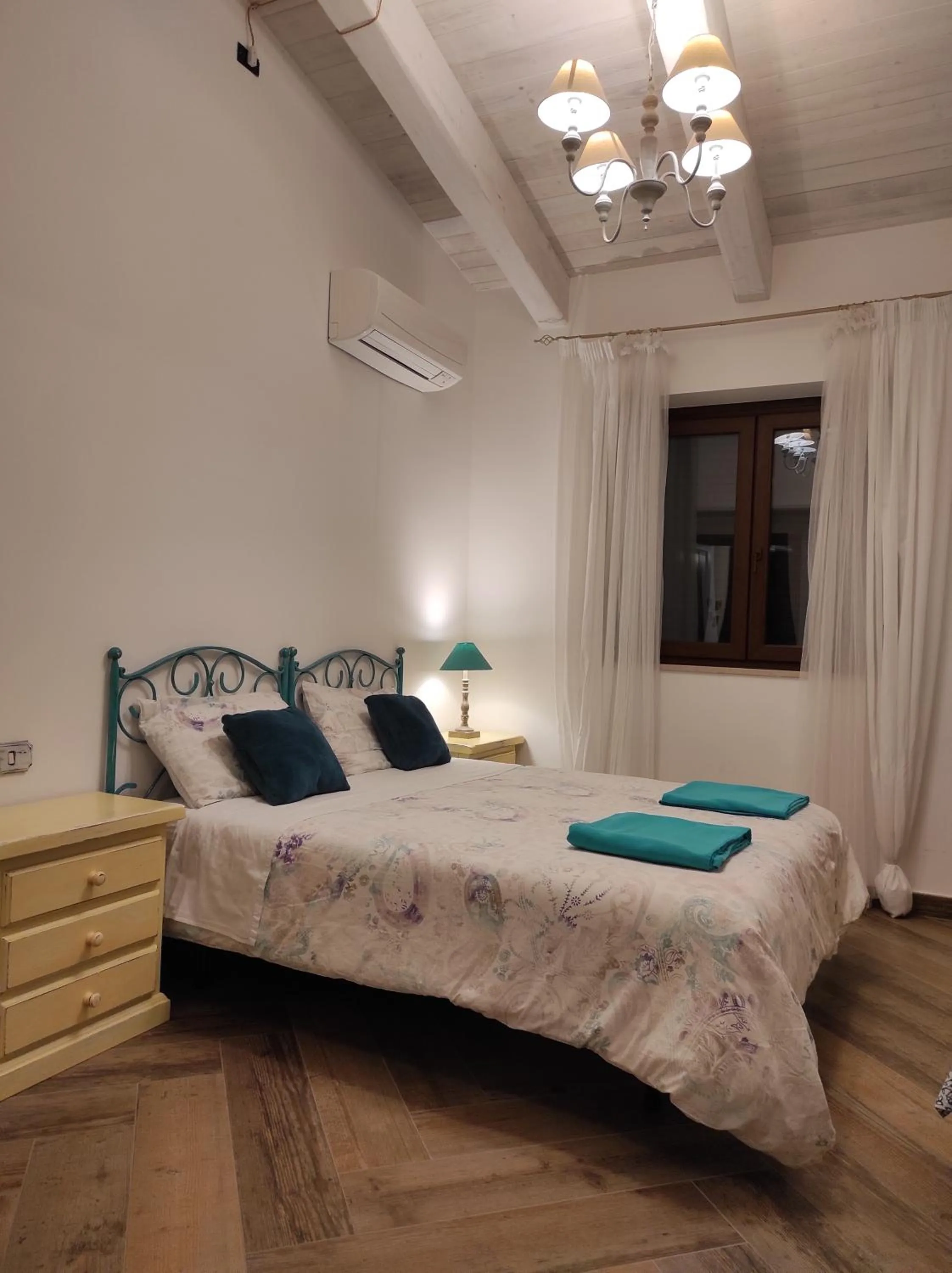 Bedroom, Bed in Caledonia B&B