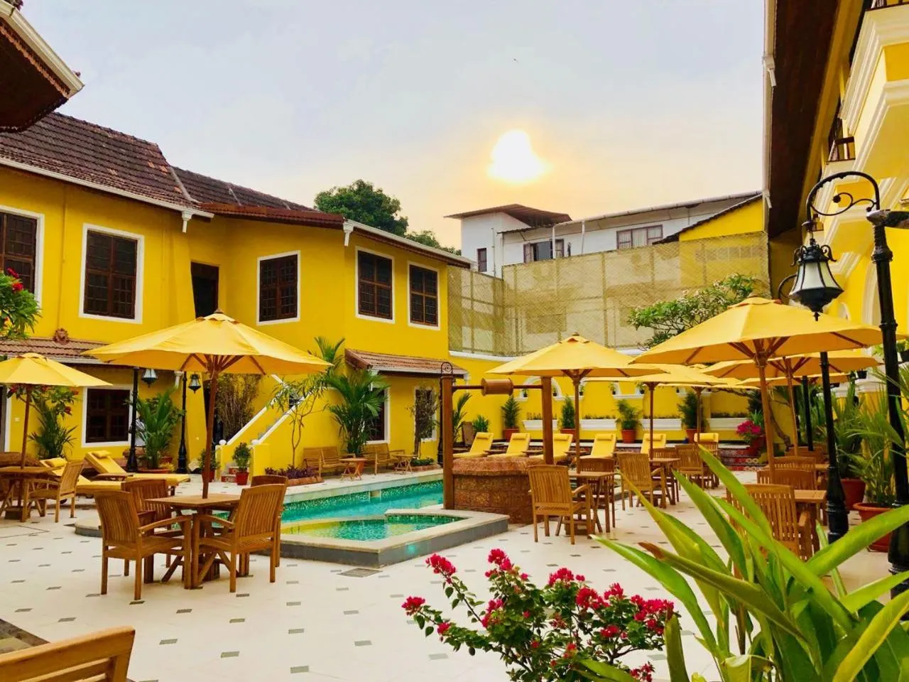 Swimming pool in Forte Kochi