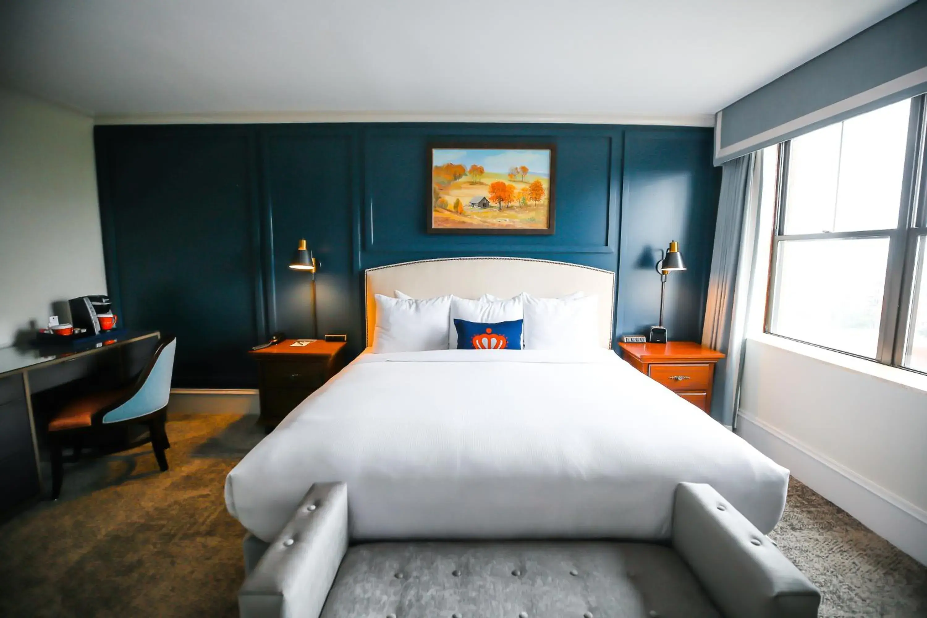 Bedroom, Bed in Dunhill Hotel Bedroom, Bed in Dunhill Hotel