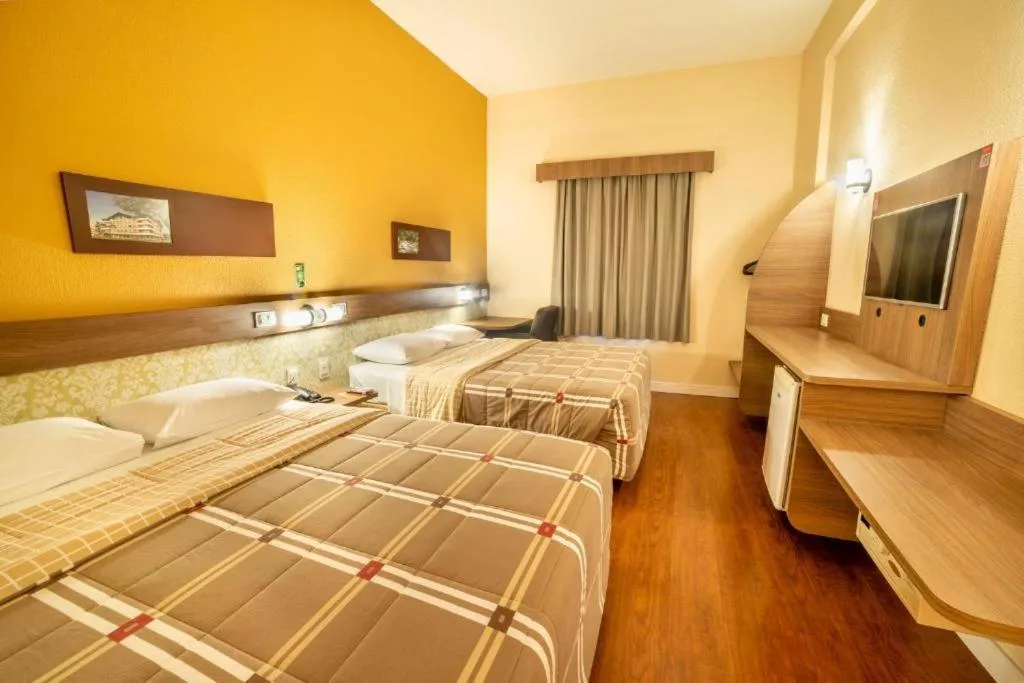 Property building, Bed in Hotel 10 São Leopoldo
