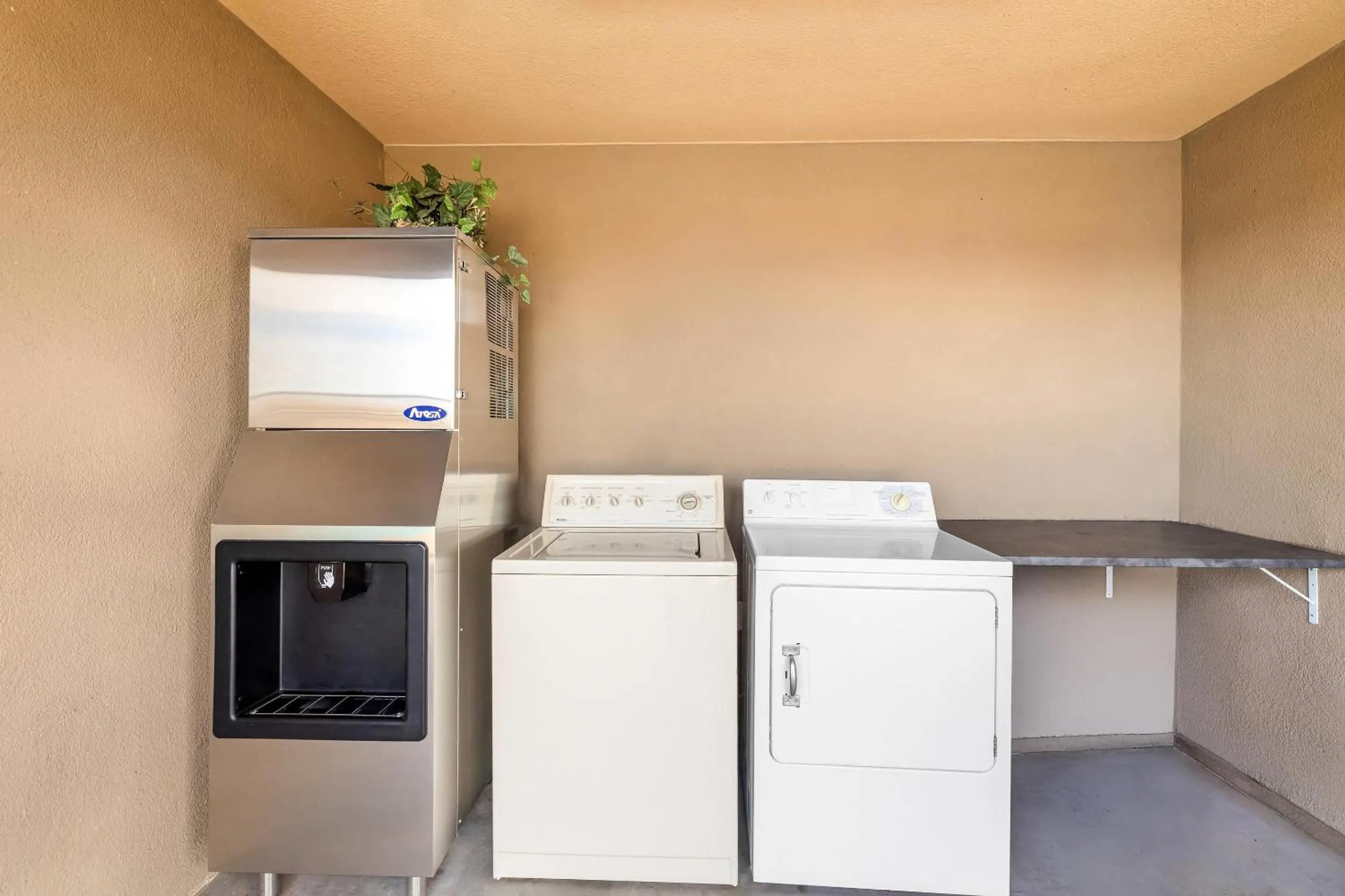 Other in Rodeway Inn Copper Stay Benson AZ I-10 Exit 304