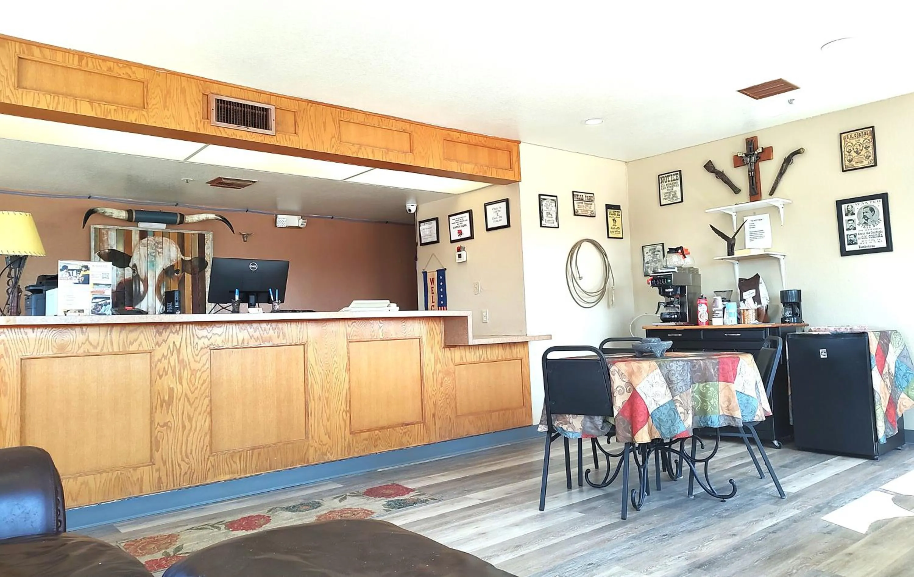 Property building in Rodeway Inn Copper Stay Benson AZ I-10 Exit 304