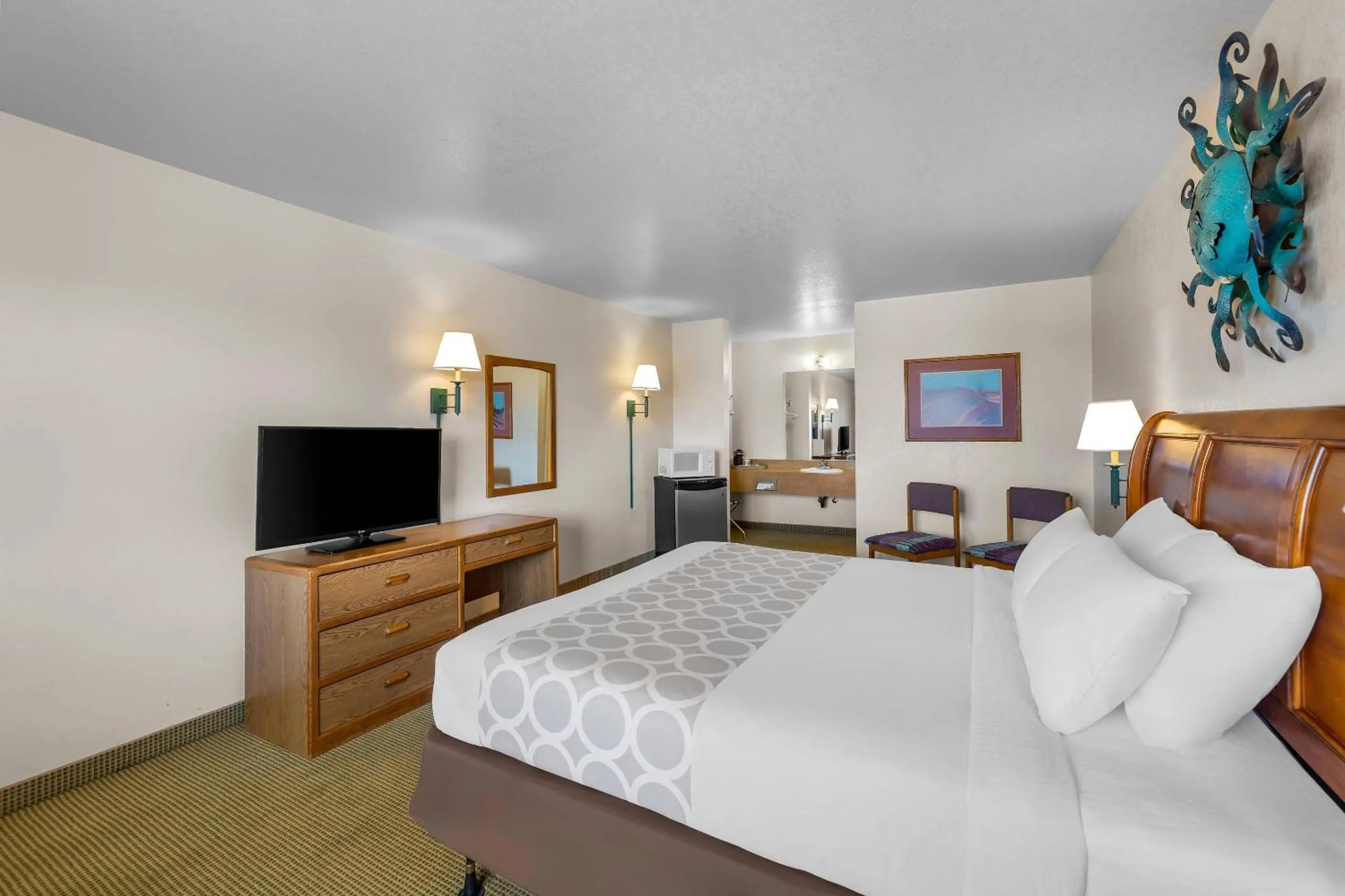 Bedroom, Bed in Rodeway Inn Copper Stay Benson AZ I-10 Exit 304