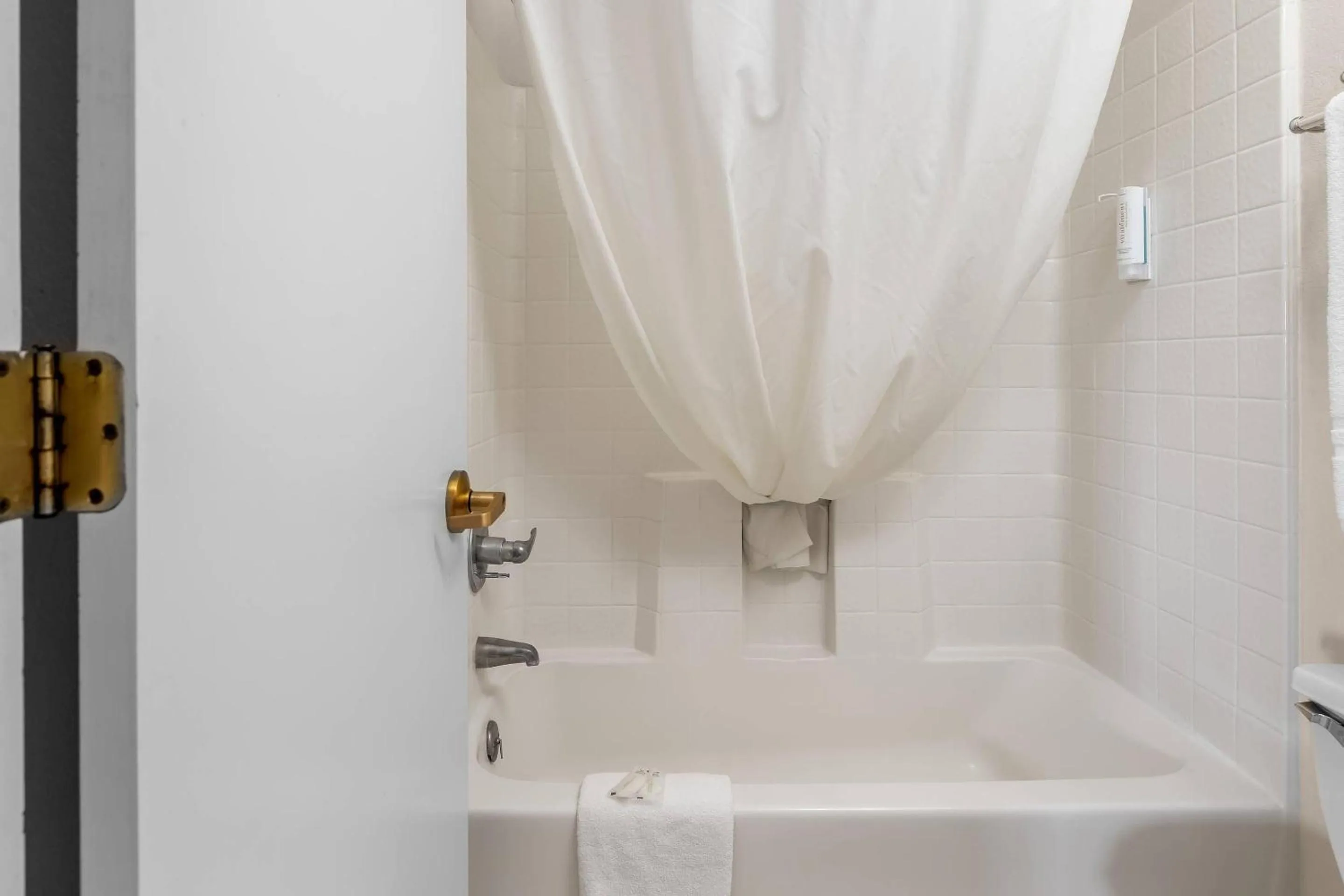 Bedroom in Rodeway Inn Copper Stay Benson AZ I-10 Exit 304