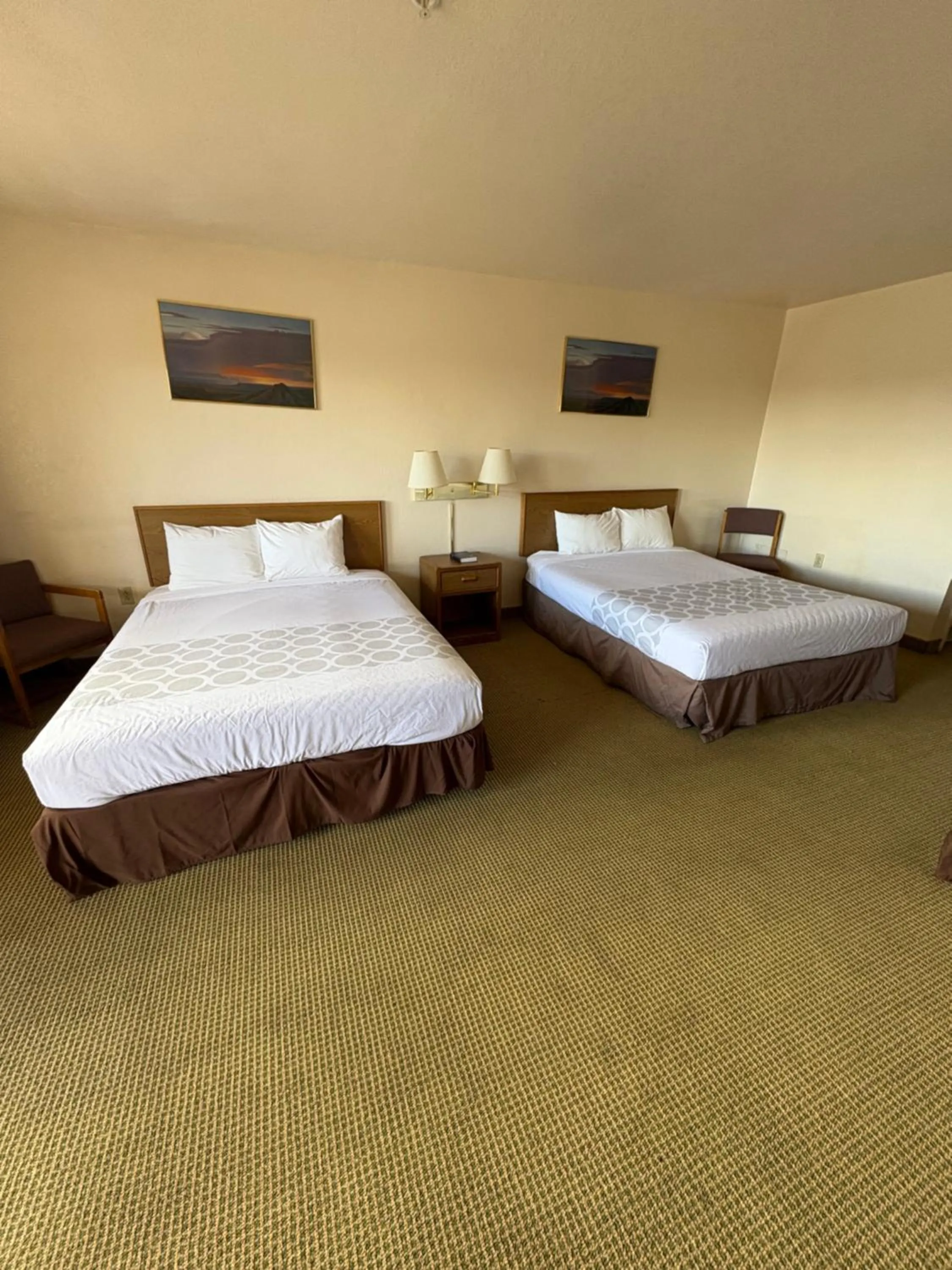 Photo of the whole room, Bed in Rodeway Inn Copper Stay Benson AZ I-10 Exit 304