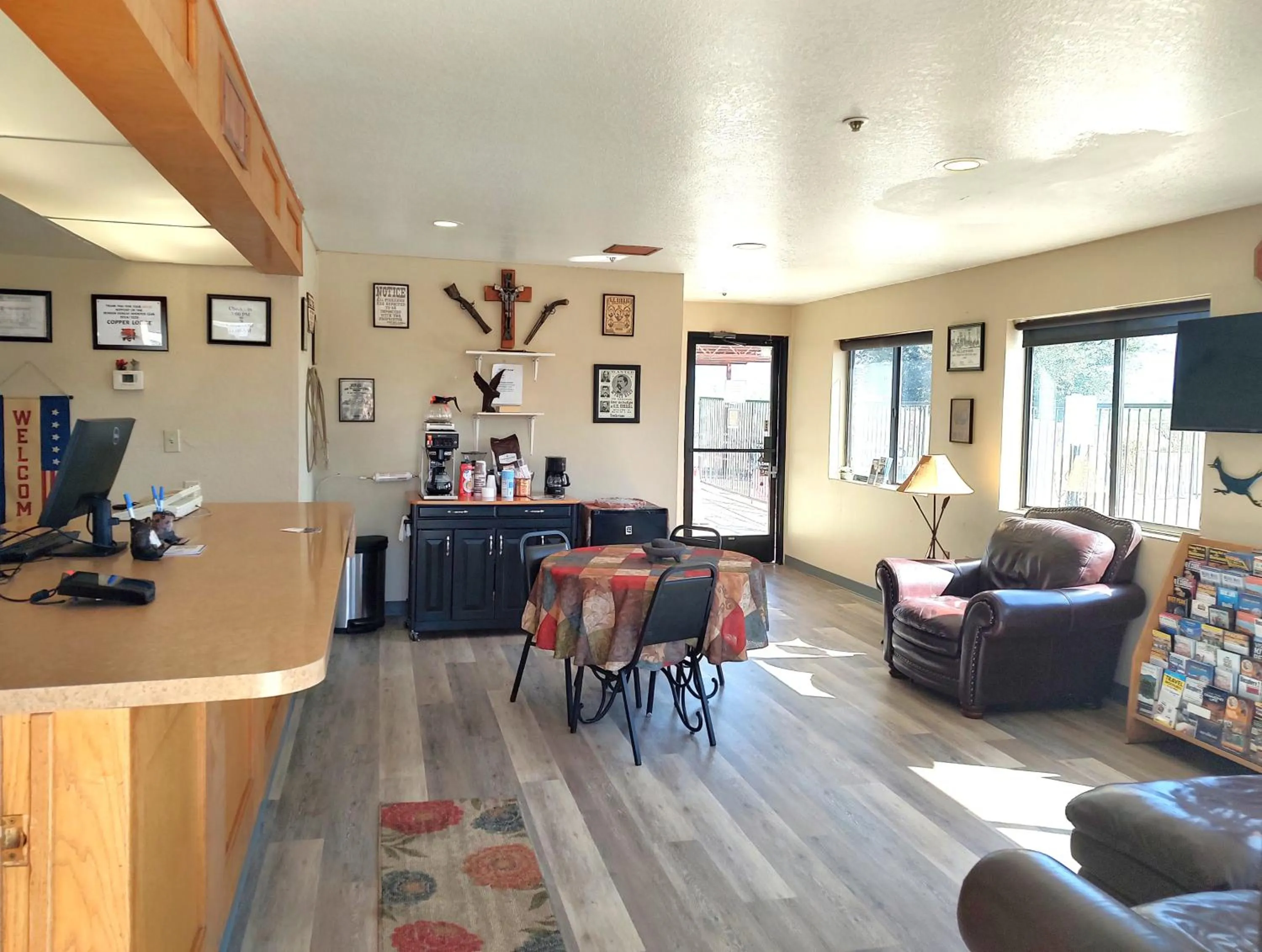 Property building in Rodeway Inn Copper Stay Benson AZ I-10 Exit 304