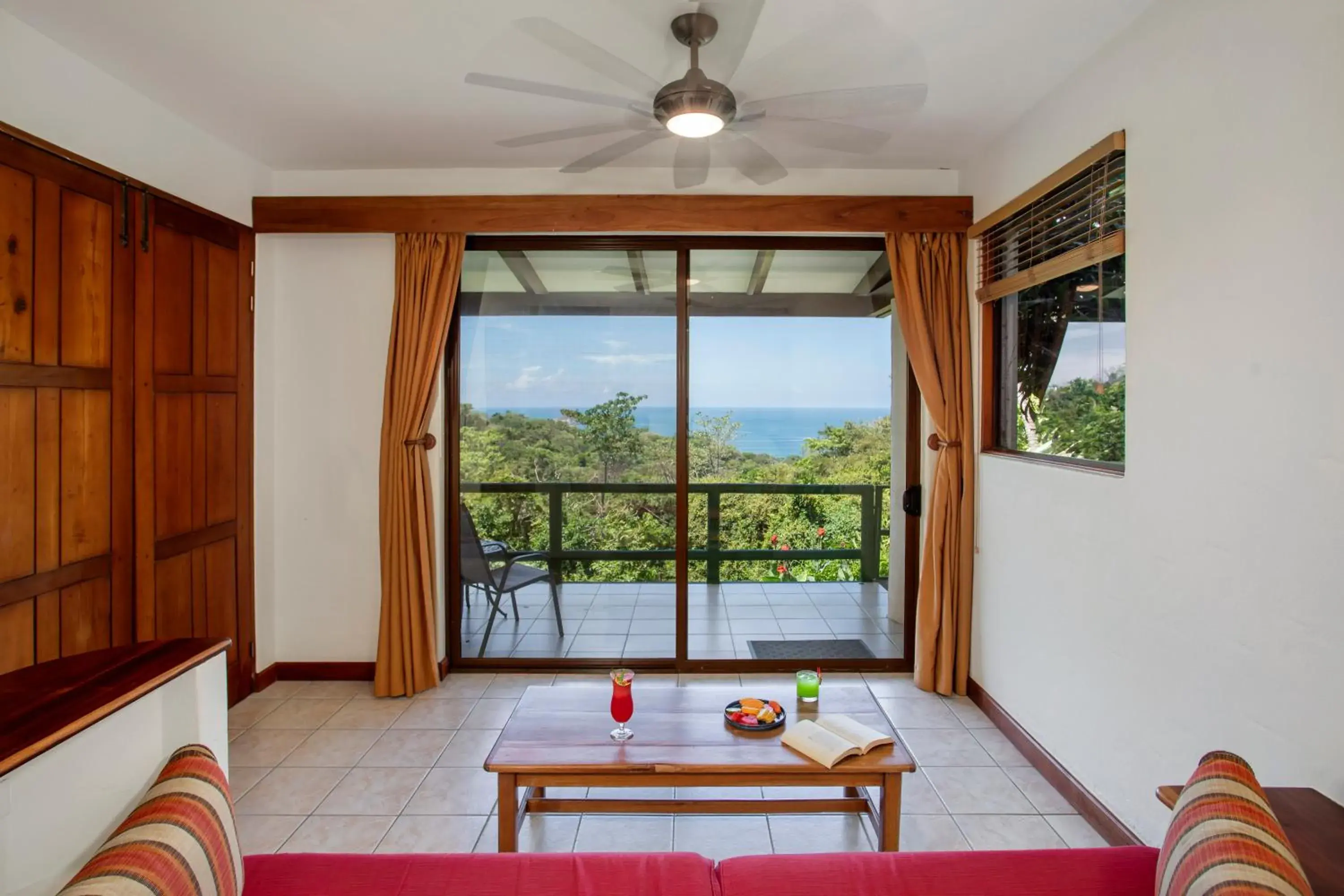 Superior Room with Ocean and Jungle View in Si Como No Resort & Wildlife Refuge Superior Room with Ocean and Jungle View in Si Como No Resort & Wildlife Refuge