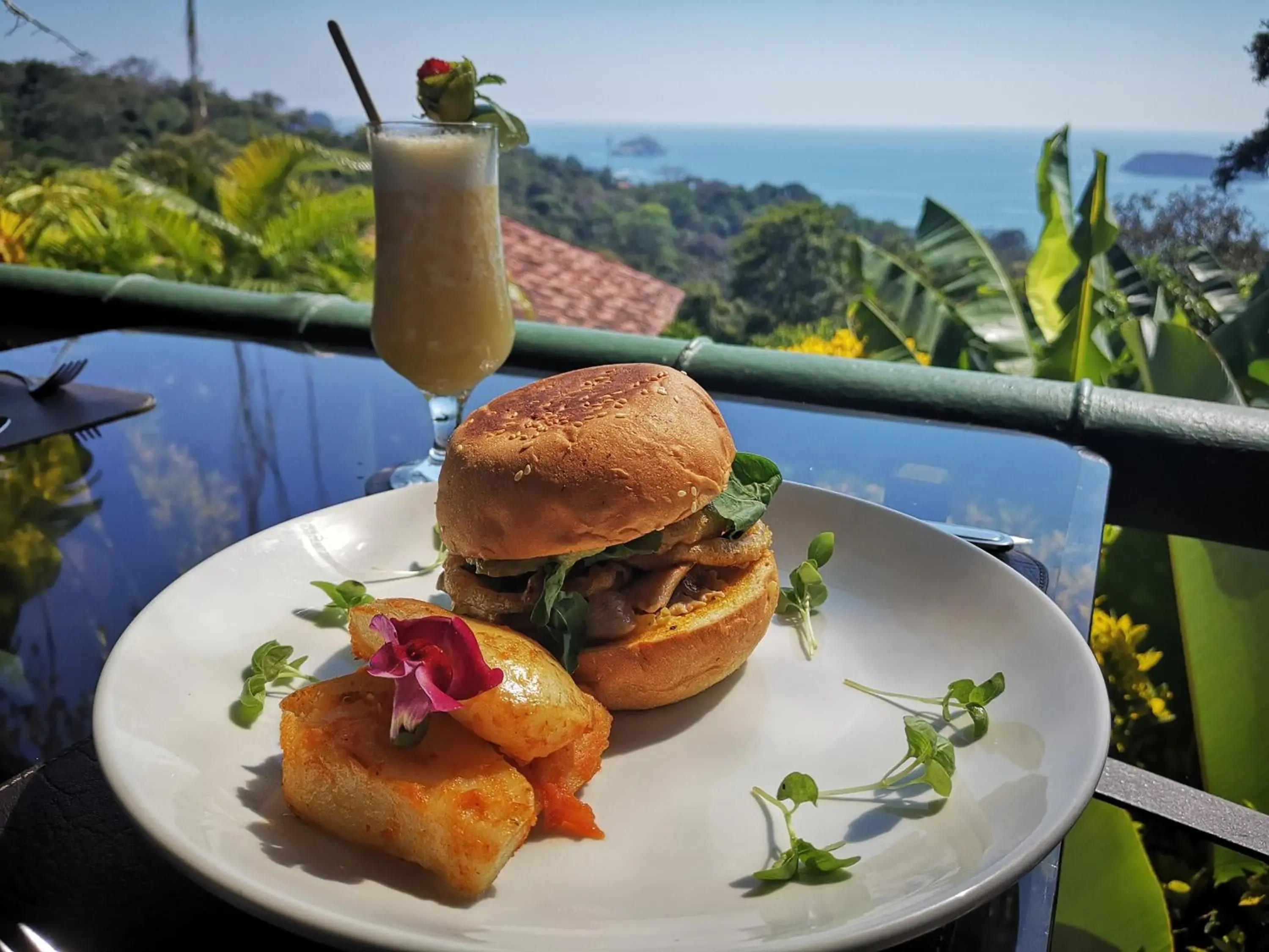 Food and drinks in Si Como No Resort & Wildlife Refuge Food and drinks in Si Como No Resort & Wildlife Refuge